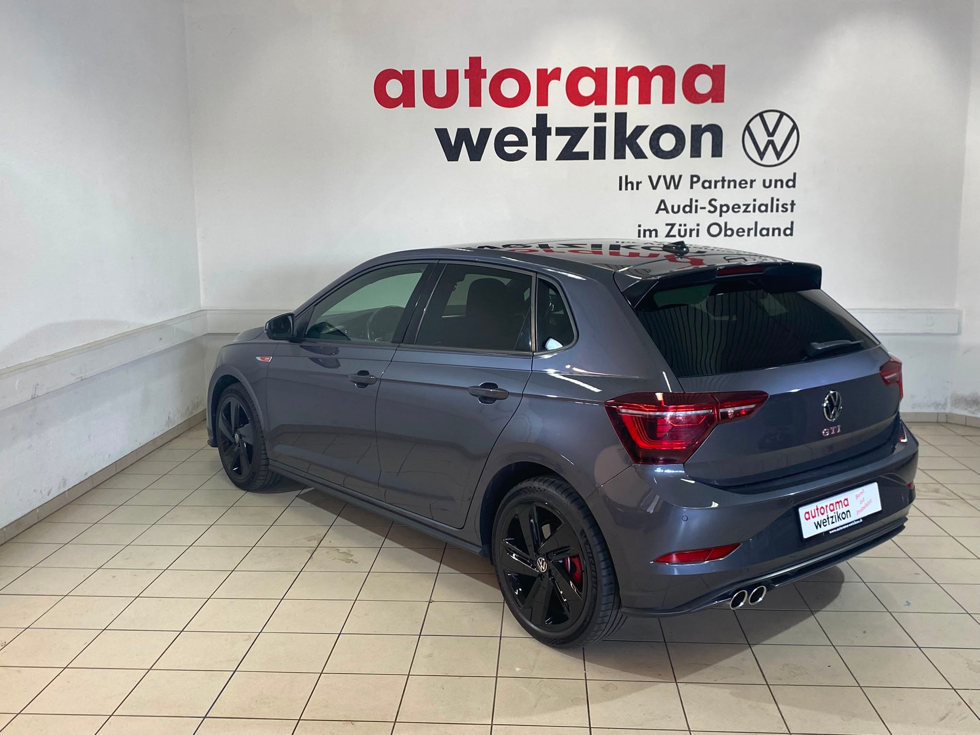 VW Polo 2.0 TSI GTI DSG-image-2
