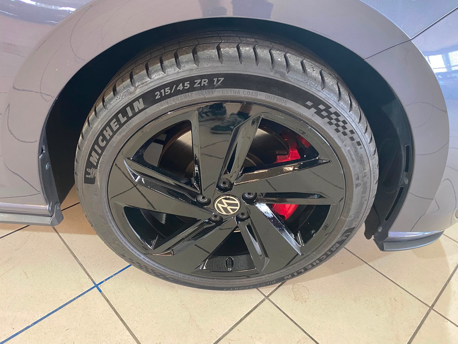 VW Polo 2.0 TSI GTI DSG-image-4