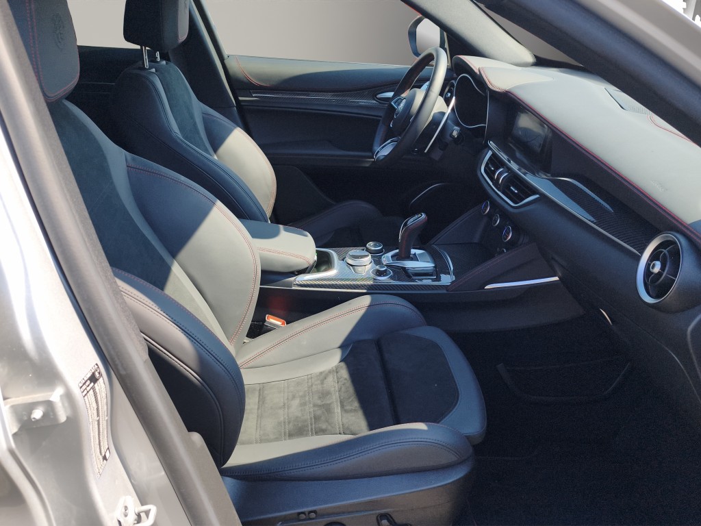 ALFA ROMEO Stelvio 2.9 V6 Biturbo Q4 Quadrifoglio-image-13