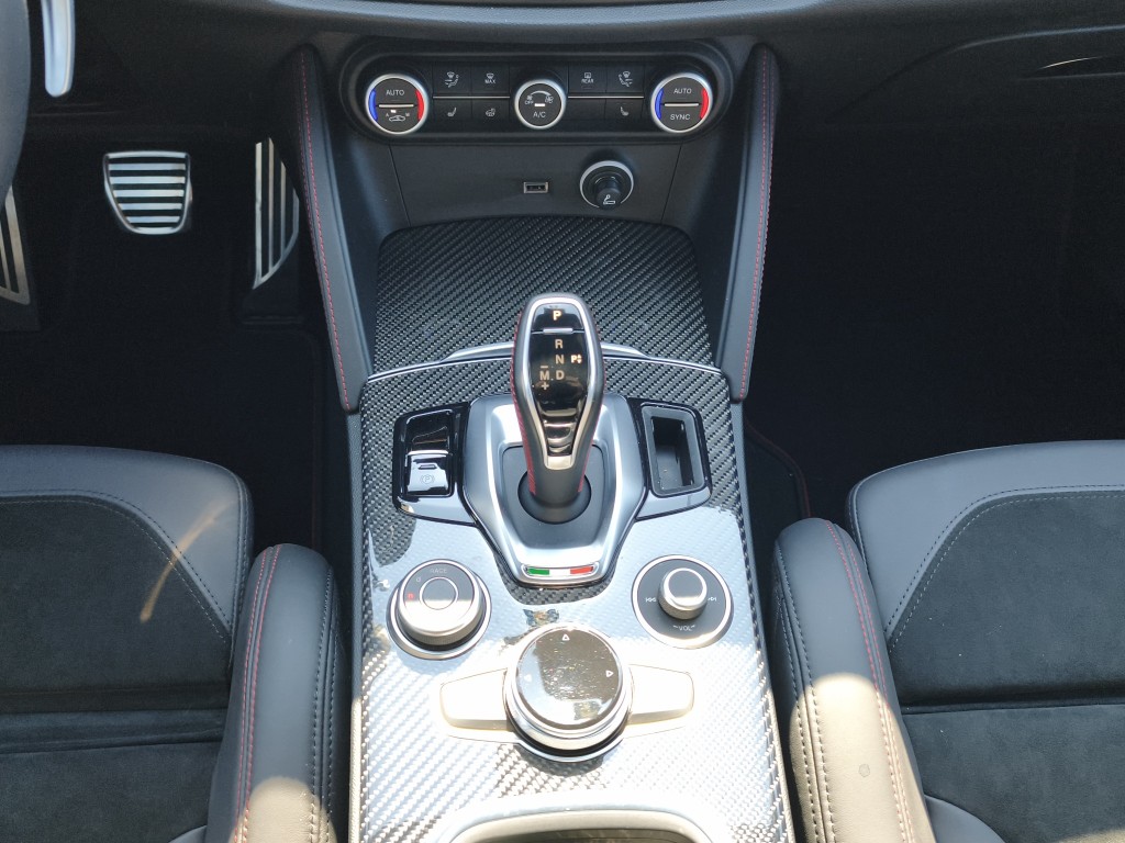 ALFA ROMEO Stelvio 2.9 V6 Biturbo Q4 Quadrifoglio-image-11