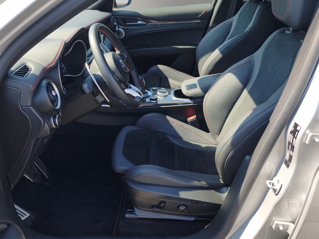 ALFA ROMEO Stelvio 2.9 V6 Biturbo Q4 Quadrifoglio-image-2