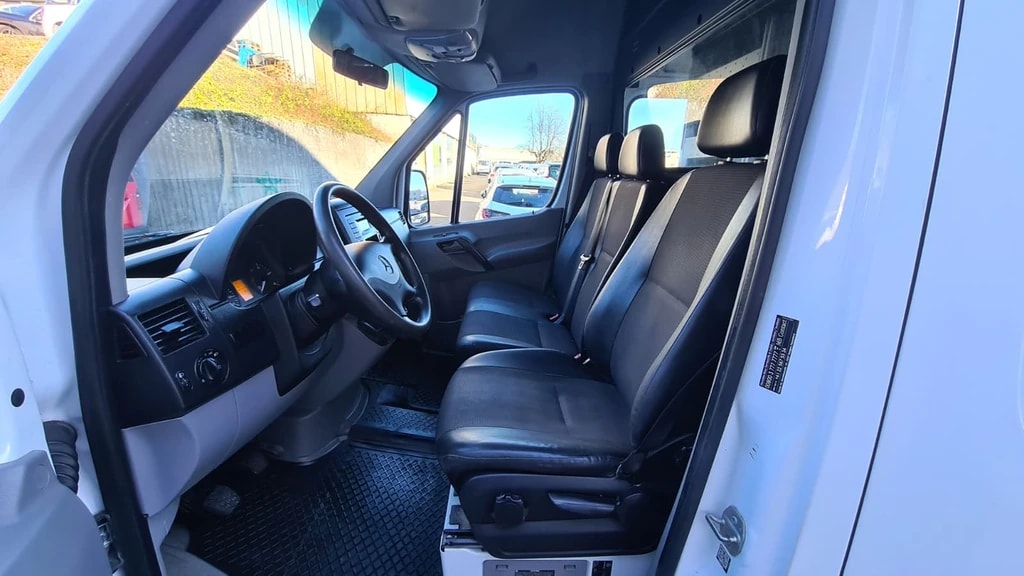 MERCEDES-BENZ Sprinter 316 CDI Standard ** Hochdach ** 3-Plätzer ** Werkstatt-Einrichtung ** Anh-Kupplung 3500.kg **-image-10