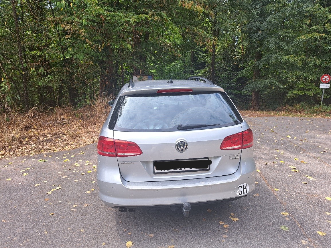 VW 2.0 TDI 140 BlueMT Highl. 4m-image-5