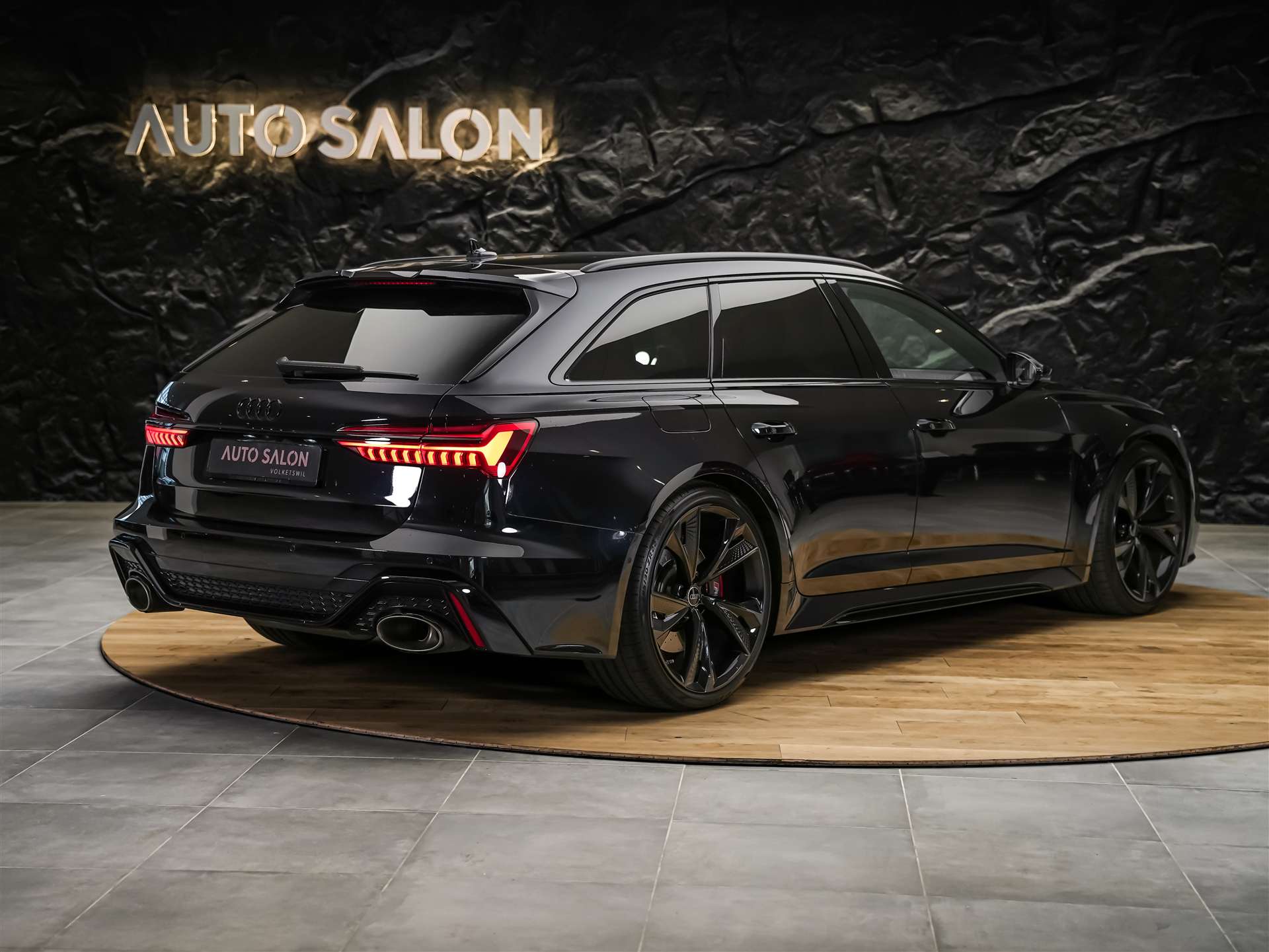 AUDI RS6 Avant 4.0 TFSI V8 quattro *Akrapovic*Allradlenkung*Standheizung*Sitzlüftung*-image-5