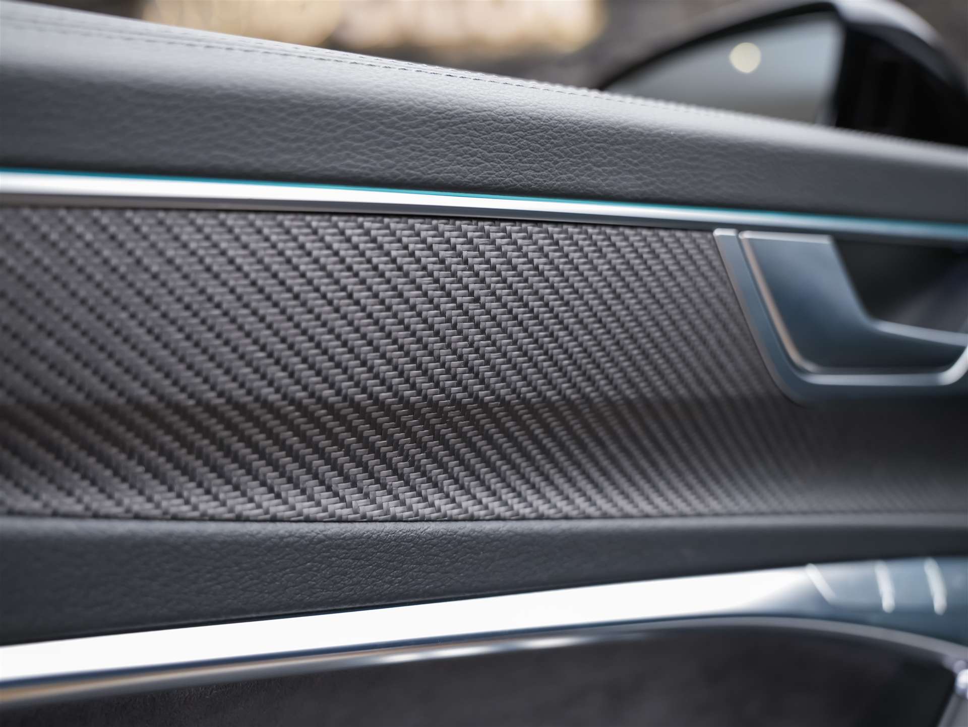 AUDI RS6 Avant 4.0 TFSI V8 quattro *Akrapovic*Allradlenkung*Standheizung*Sitzlüftung*-image-26