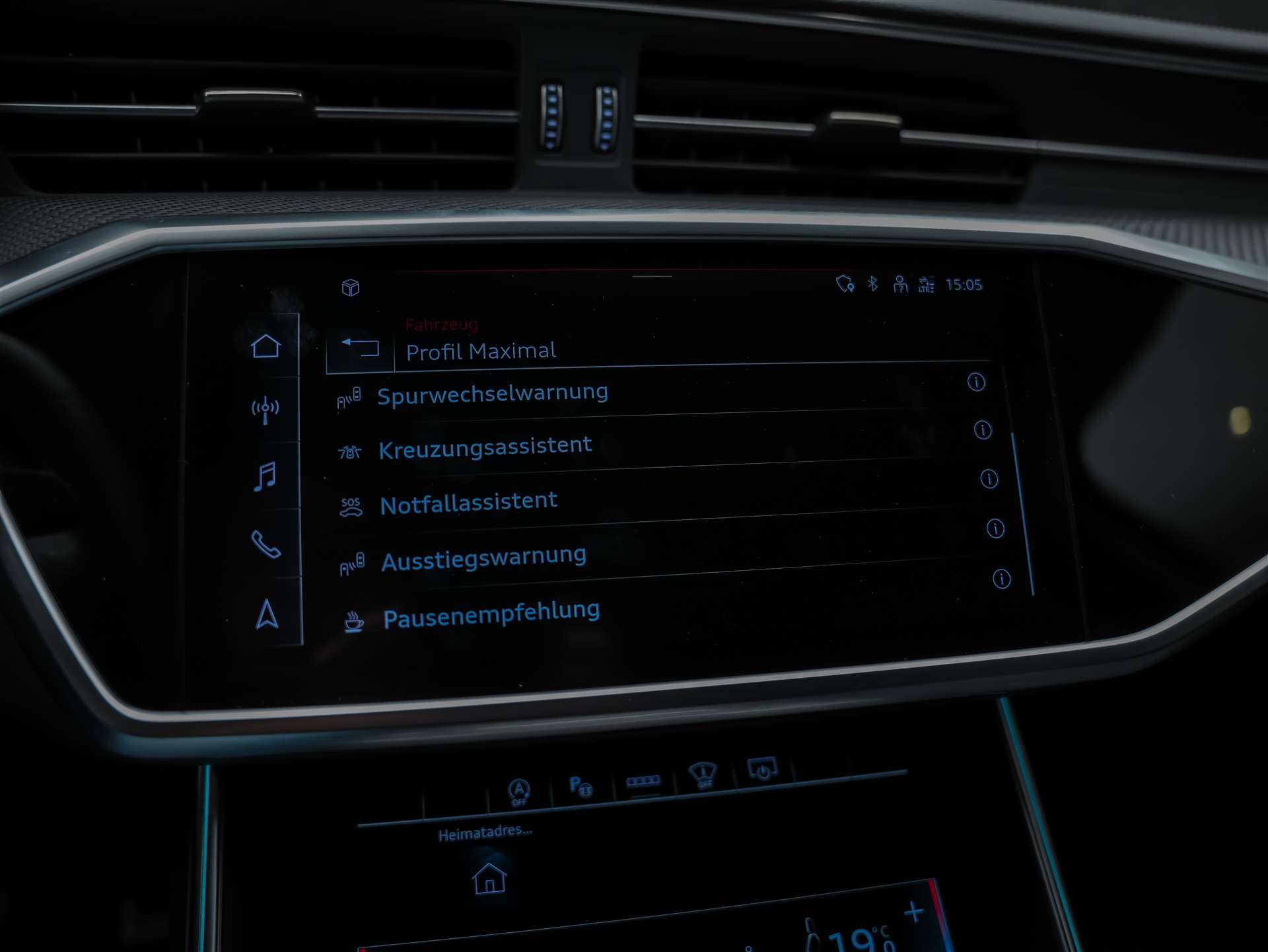 AUDI RS6 Avant 4.0 TFSI V8 quattro *Akrapovic*Allradlenkung*Standheizung*Sitzlüftung*-image-45
