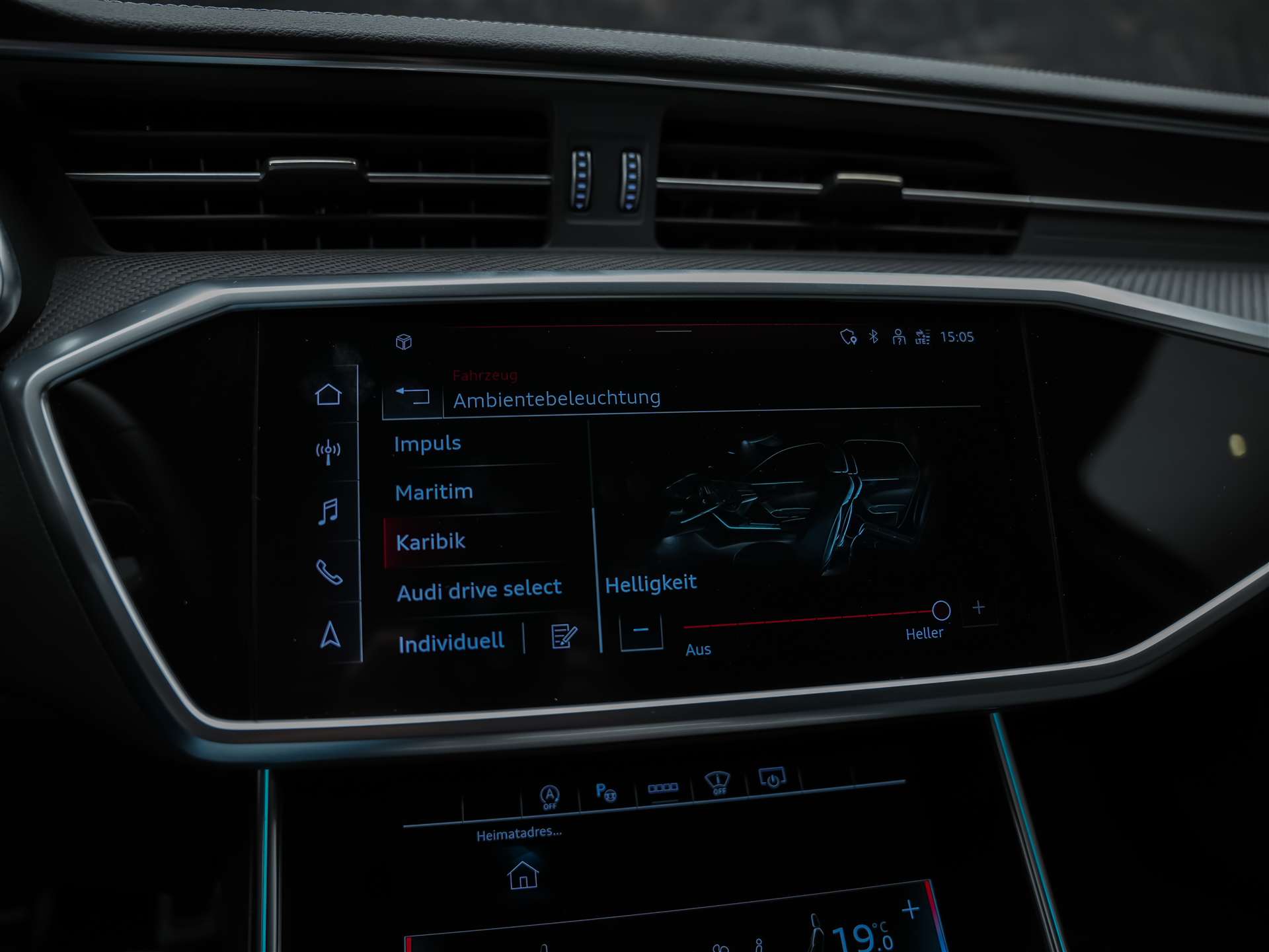 AUDI RS6 Avant 4.0 TFSI V8 quattro *Akrapovic*Allradlenkung*Standheizung*Sitzlüftung*-image-42