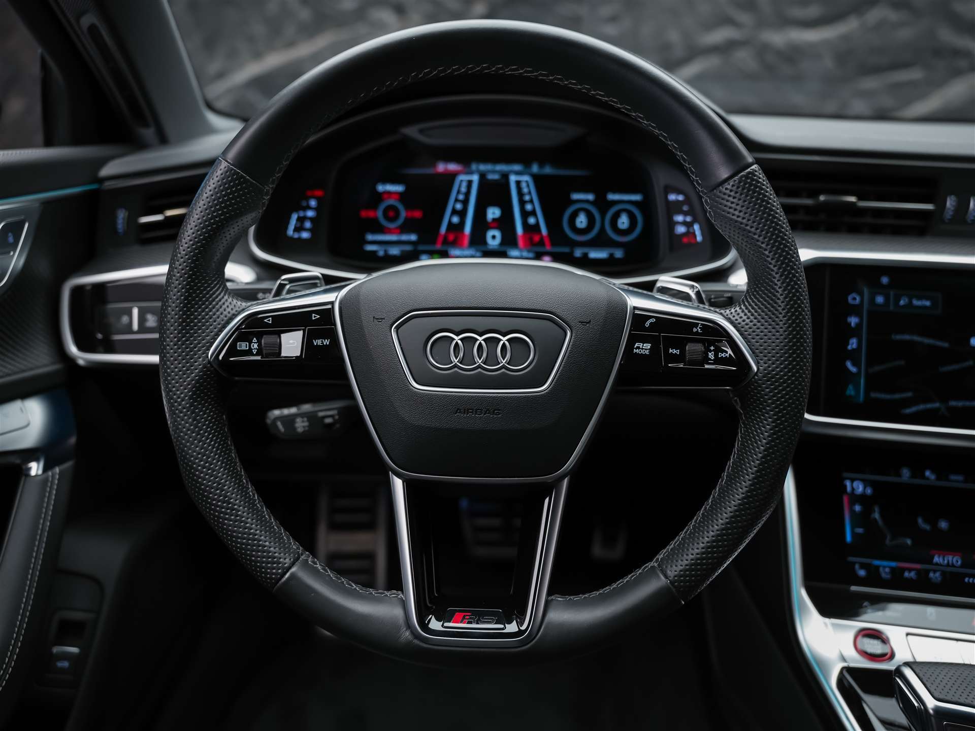 AUDI RS6 Avant 4.0 TFSI V8 quattro *Akrapovic*Allradlenkung*Standheizung*Sitzlüftung*-image-29