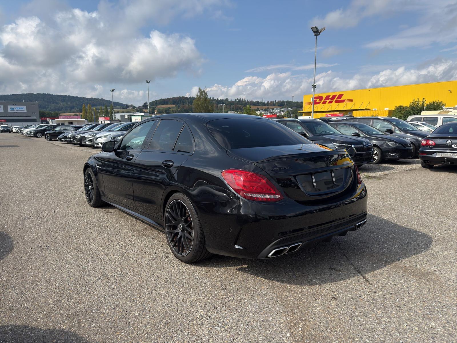 MERCEDES-BENZ C 63 AMG-showroom-element-3