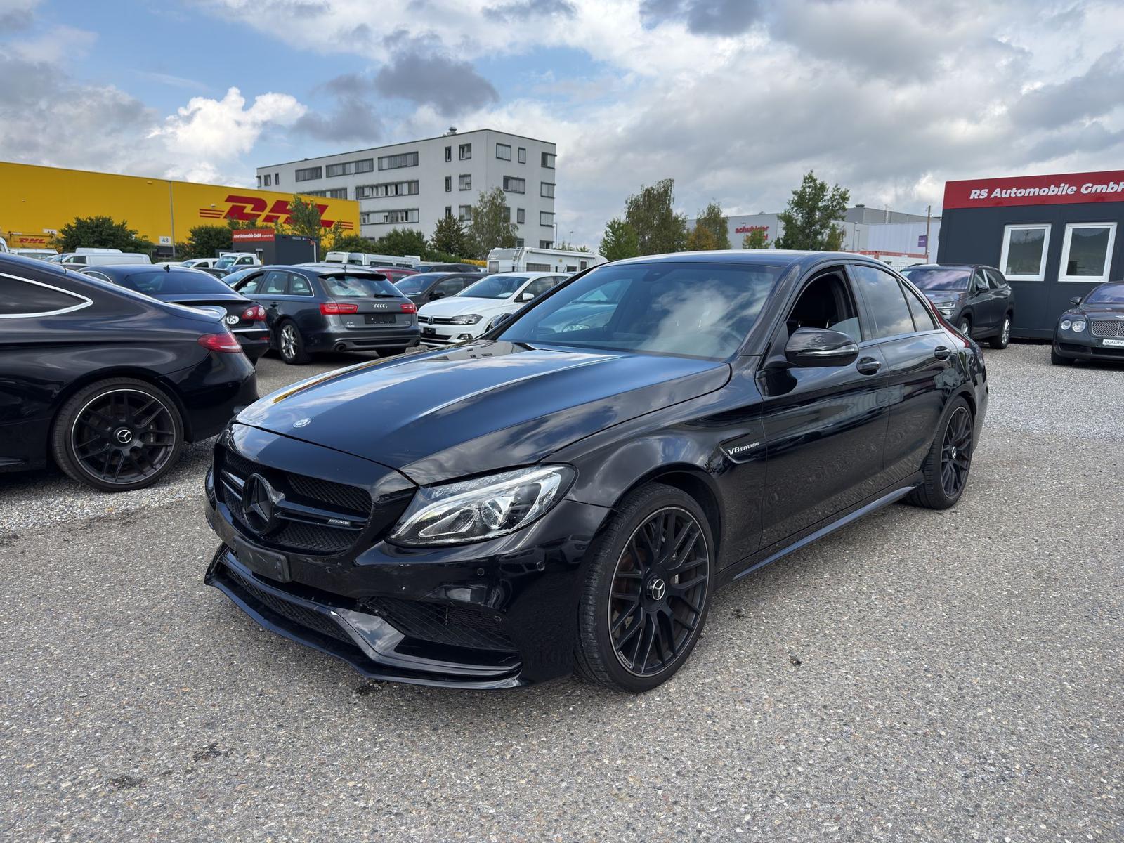 MERCEDES-BENZ C 63 AMG-showroom-element-1