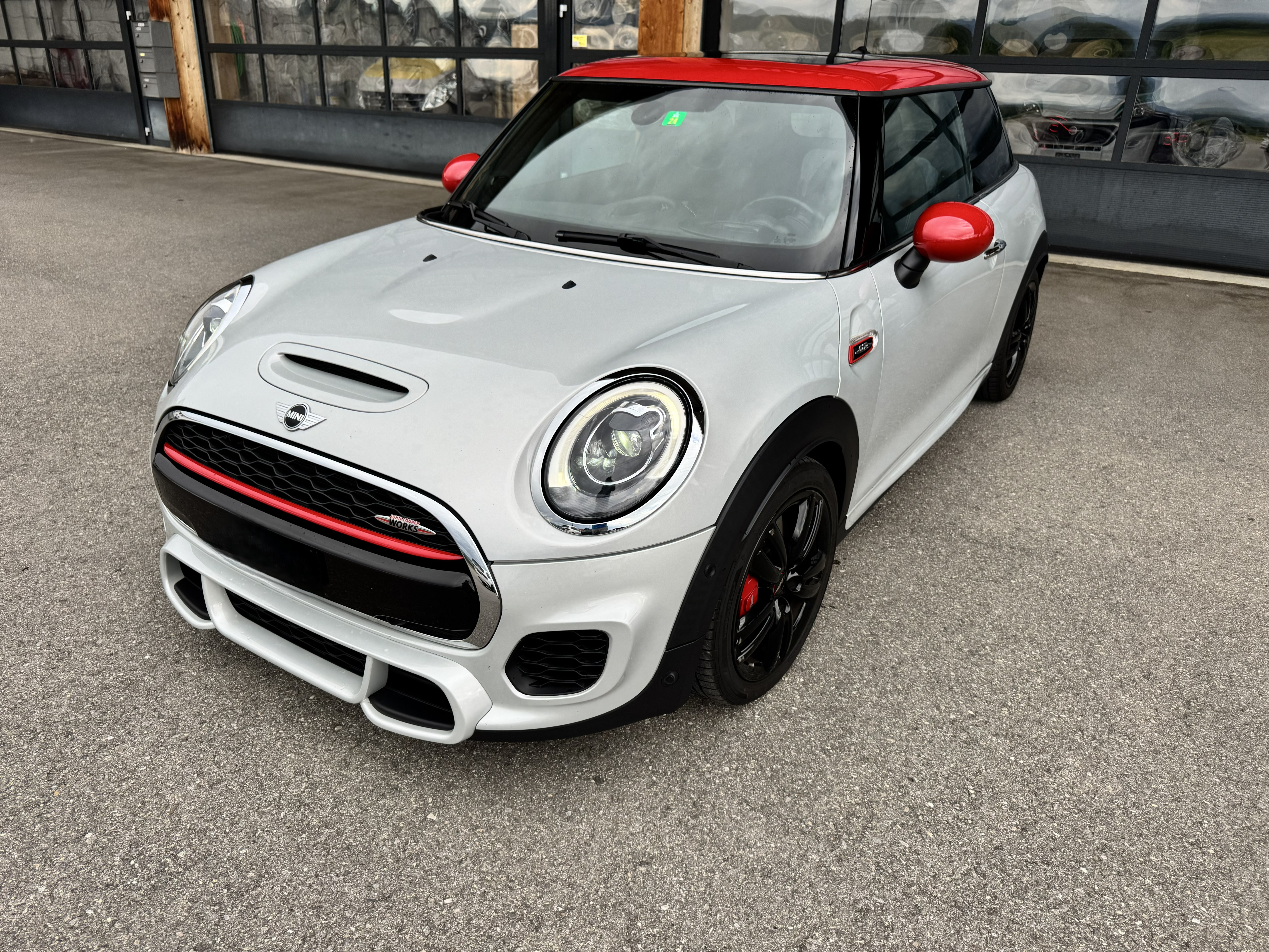 Car photo
