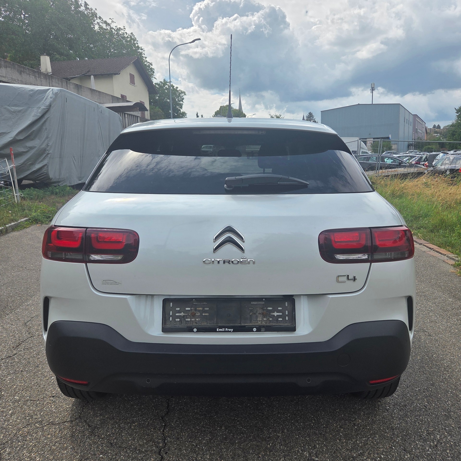 CITROEN C4 Cactus 1.2 Pure Tech Shine-image-5