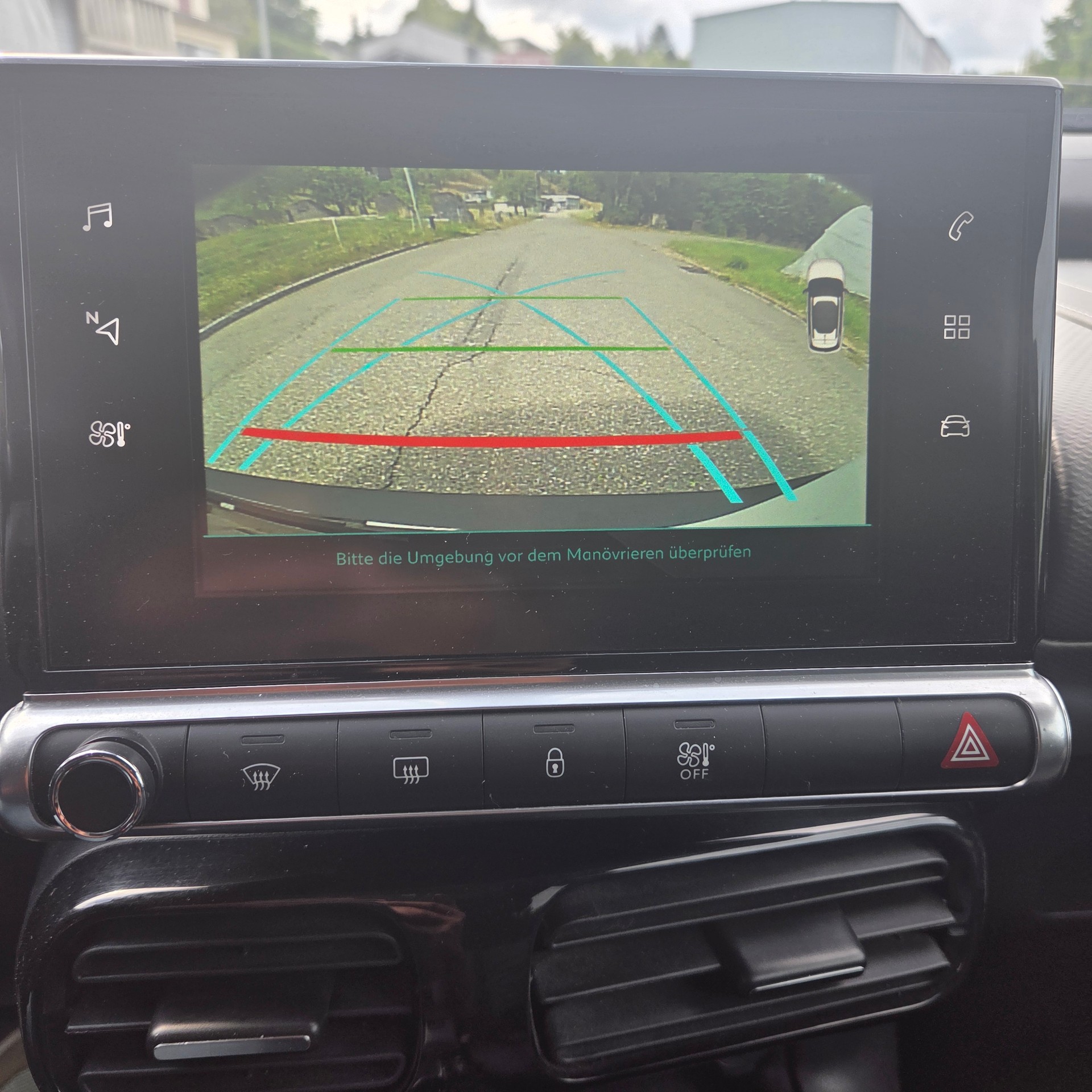 CITROEN C4 Cactus 1.2 Pure Tech Shine-image-13