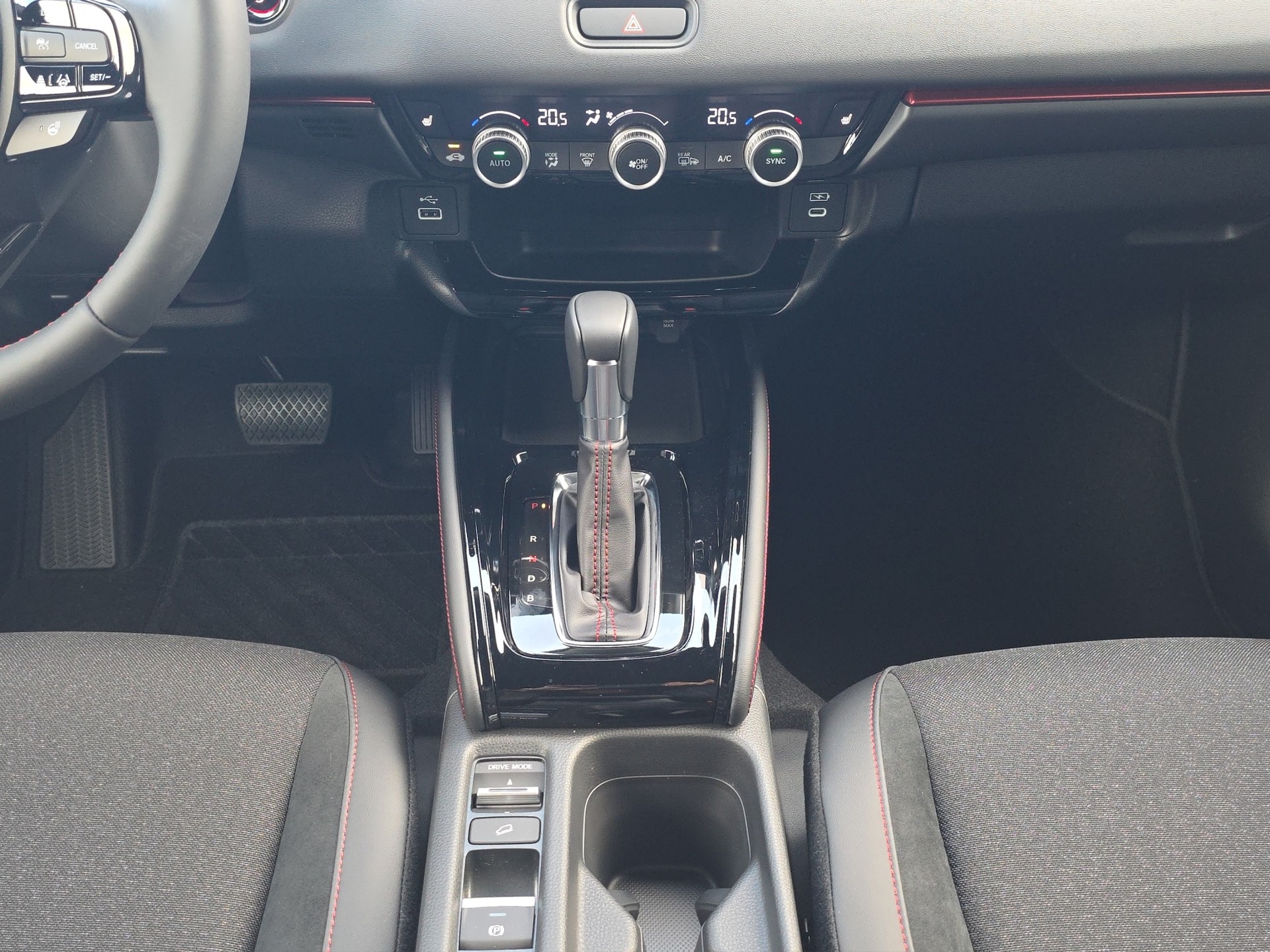 HONDA HR-V 1.5 i-MMD Advance Sport-image-14