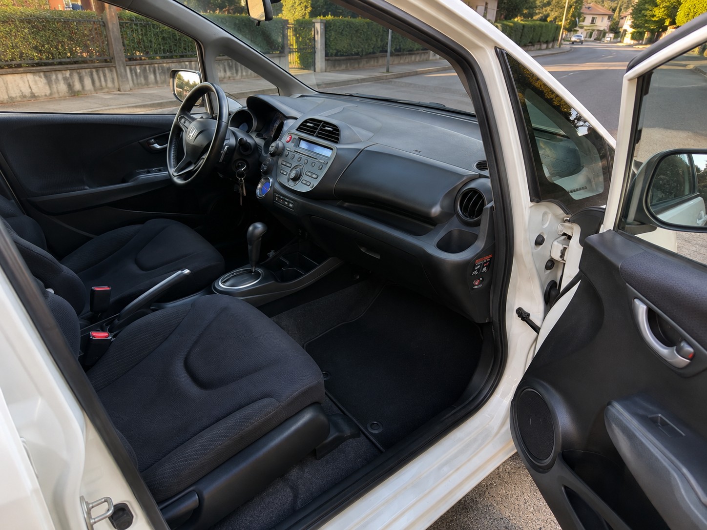 HONDA 1.3i Hybrid Comfort-image-2