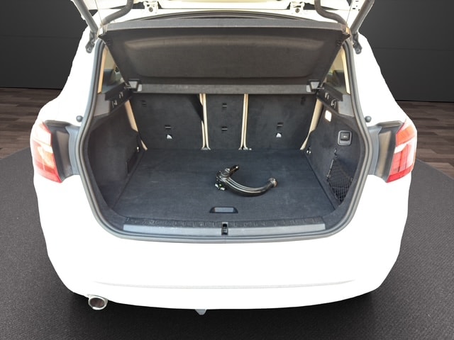 BMW 218d xDrive Active Tourer Steptronic-image-12