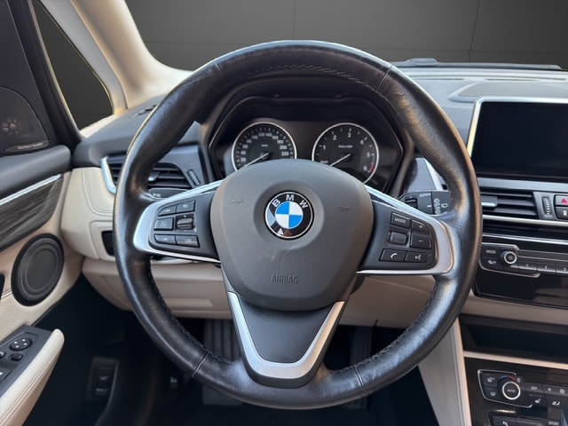 BMW 218d xDrive Active Tourer Steptronic-image-4