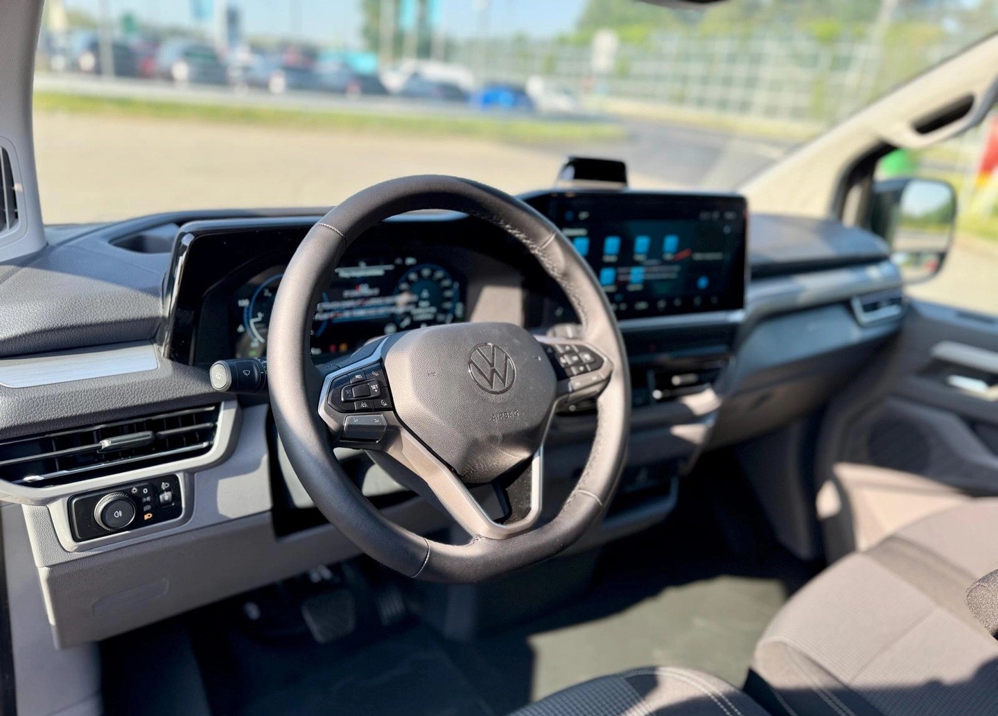 VW Transporter 2.0 TDI Pan Americana 4Motion Lang Automat-image-10