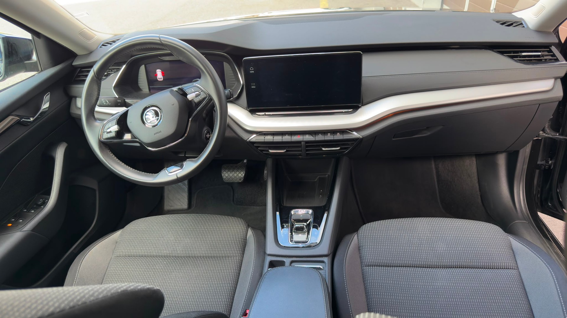 SKODA 2.0 TDI Ambition 4x4 DSG-image-2
