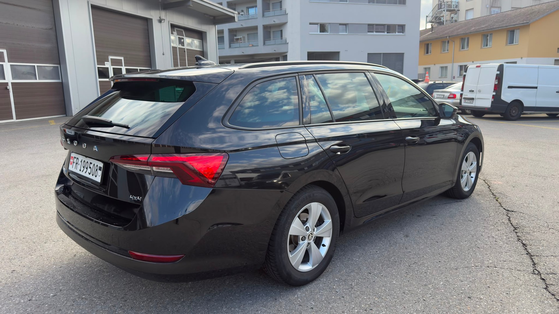 SKODA 2.0 TDI Ambition 4x4 DSG-image-4
