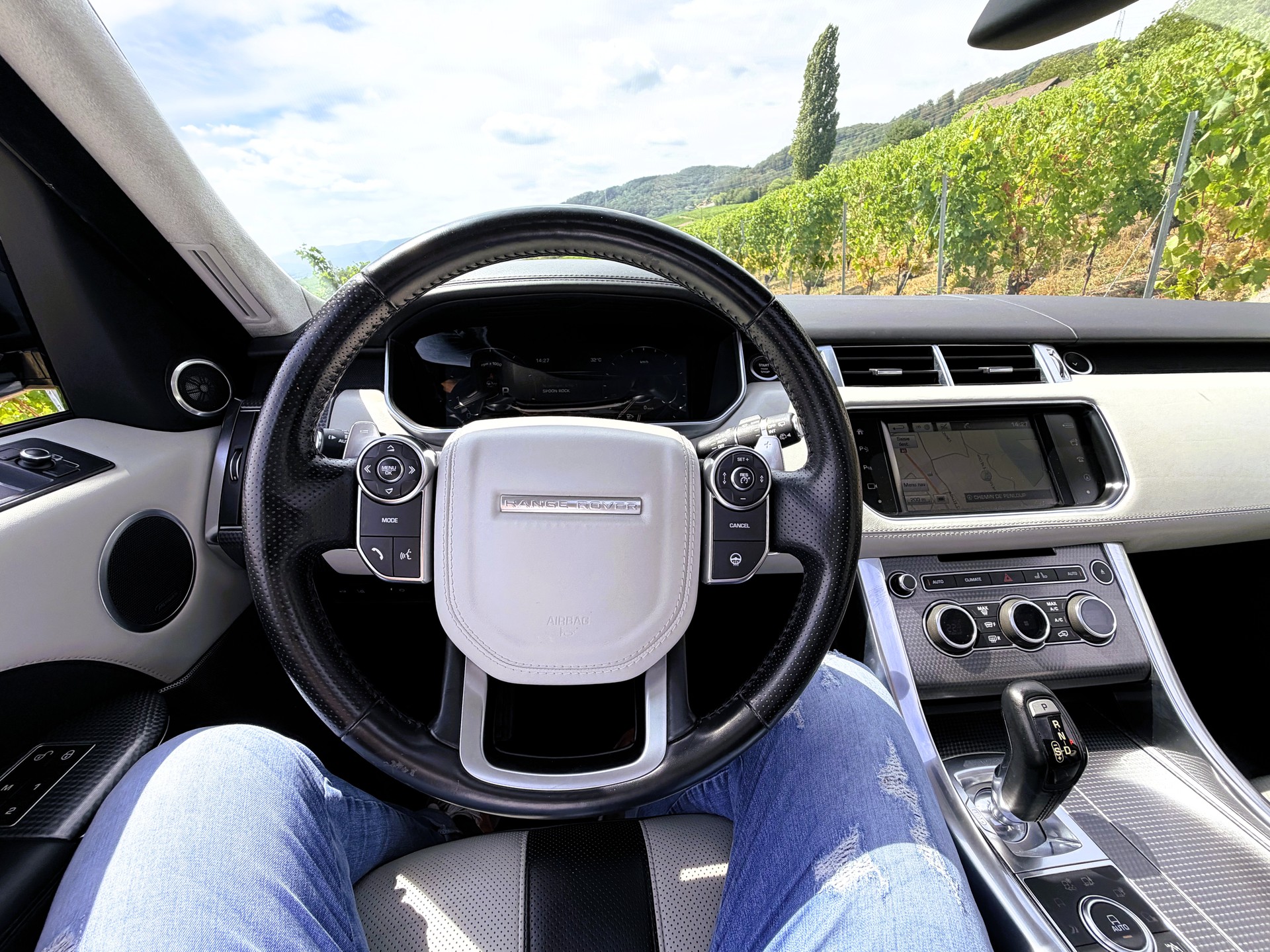 LAND ROVER Range Rover Sport 5.0 V8 SVR-image-22