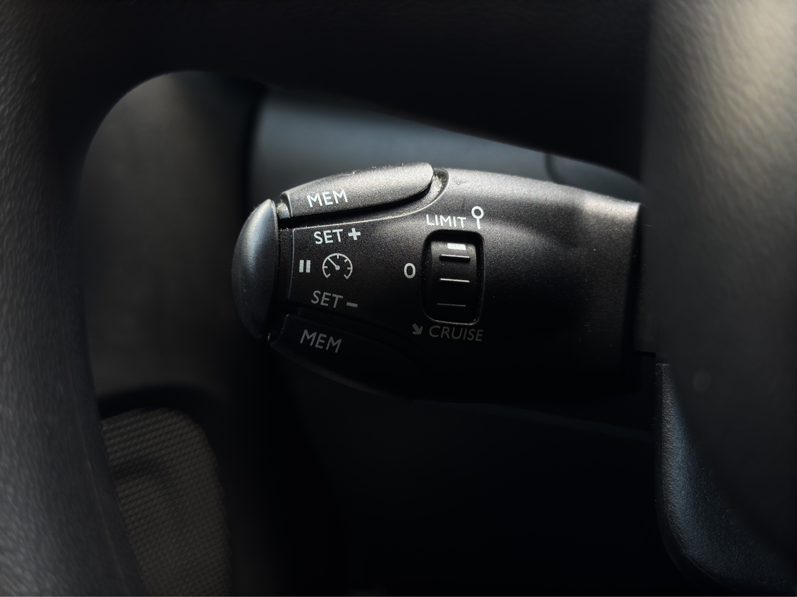 CITROEN C3 1.2i PureTech Feel EAT-image-18
