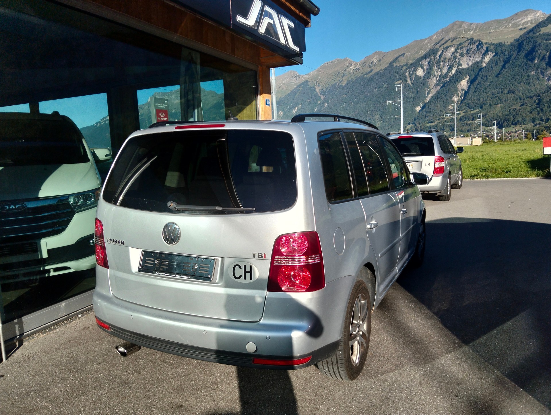 VW Touran 1.4 TSI Trendline-image-5