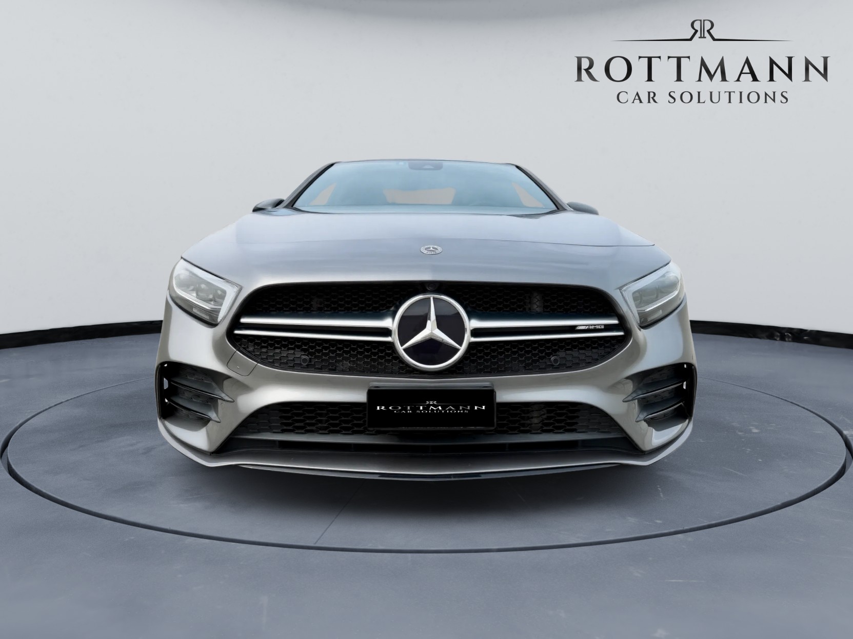 MERCEDES-BENZ A 35 AMG 4Matic Speedshift-image-2