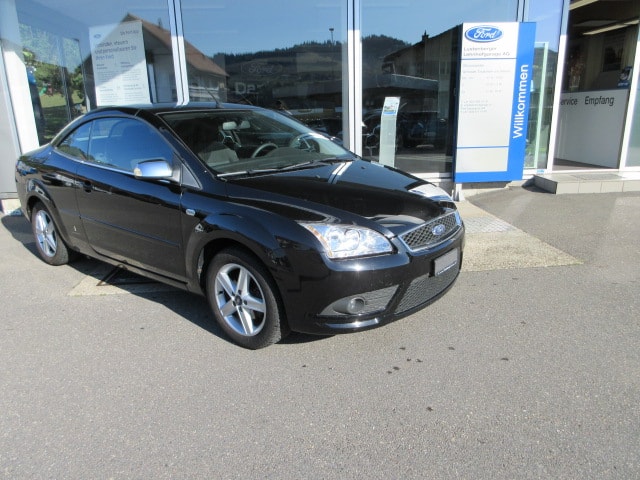 FORD Focus Coupé-Cabrio 1.6i 16V Ambiente-image-2