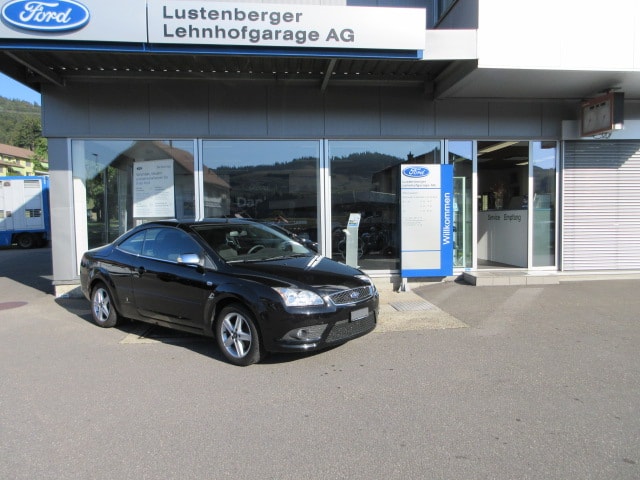 FORD Focus Coupé-Cabrio 1.6i 16V Ambiente-image-1