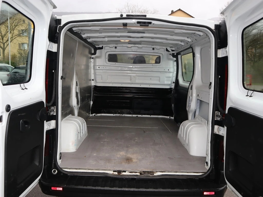 RENAULT Trafic 1.6 dCi 120 2.9t Business L1H1 ** Navigation ** PDC ** Klima ** 3-Plätzer ** Frisch ab MFK & Service **-image-7