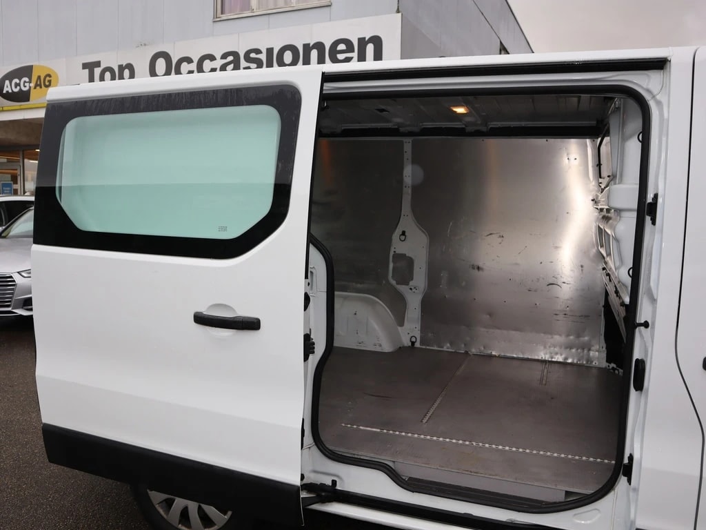 RENAULT Trafic 1.6 dCi 120 2.9t Business L1H1 ** Navigation ** PDC ** Klima ** 3-Plätzer ** Frisch ab MFK & Service **-image-6