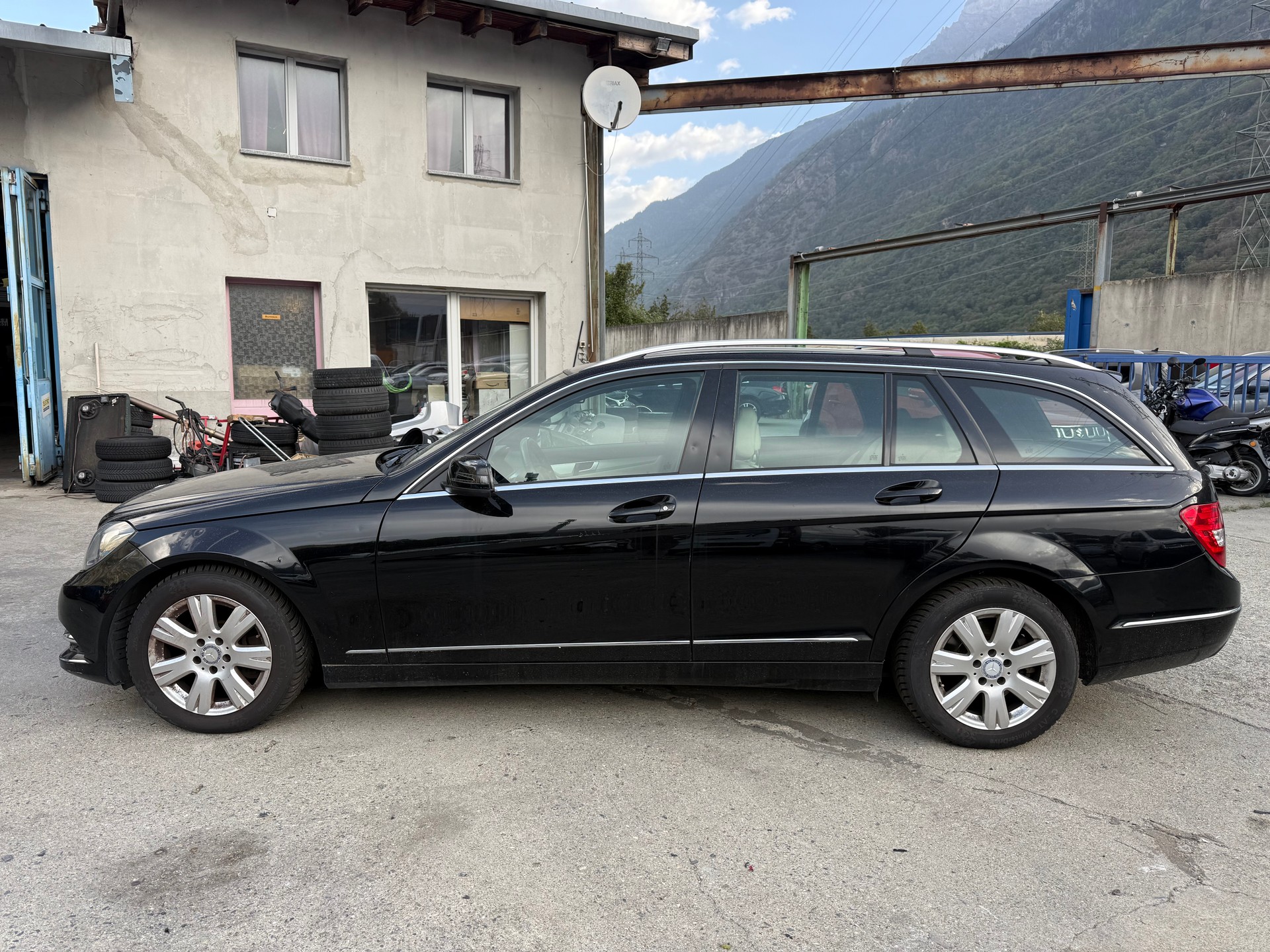 MERCEDES-BENZ C 250 CDI Avantgarde 4Matic 7G-Tronic-image-0