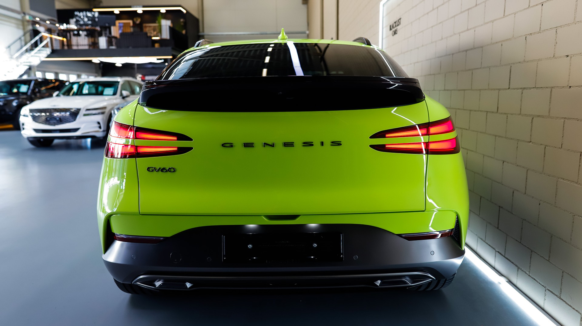 GENESIS GV60 77.4 kWh Sport Plus AWD *Sao Paulo Lime*-image-5