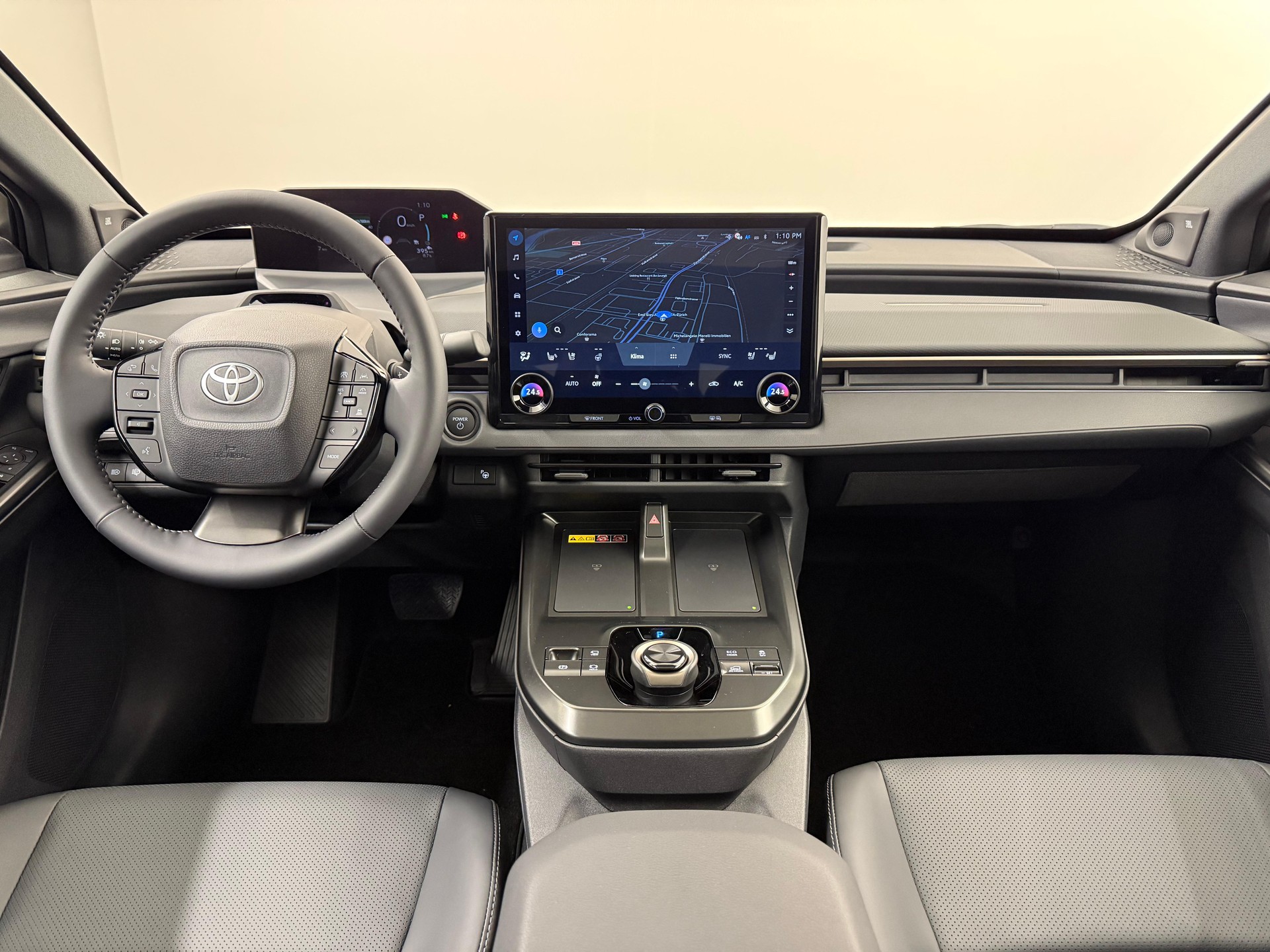 TOYOTA bZ4X Premium AWD-image-6