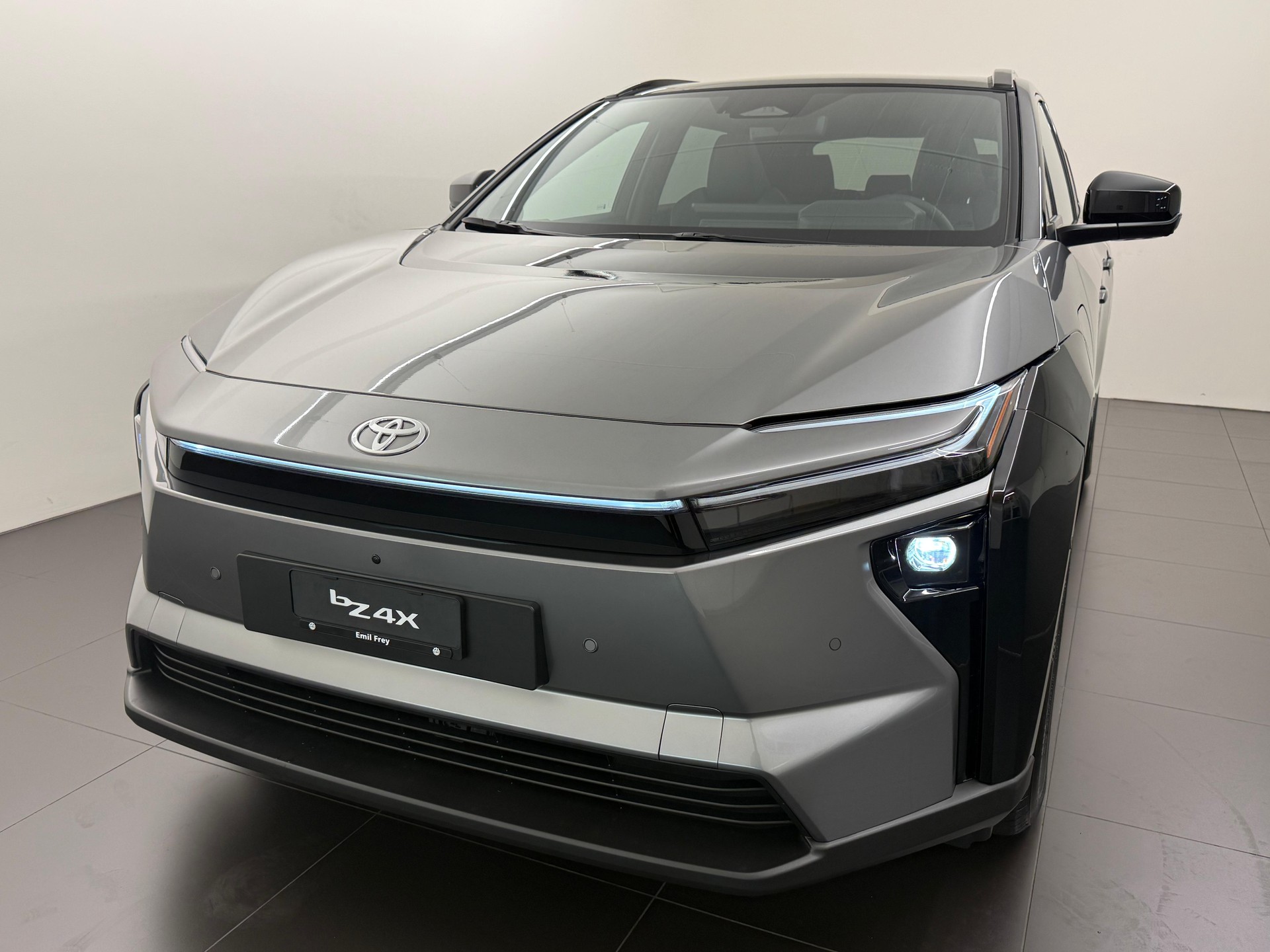 TOYOTA bZ4X Premium AWD-image-0