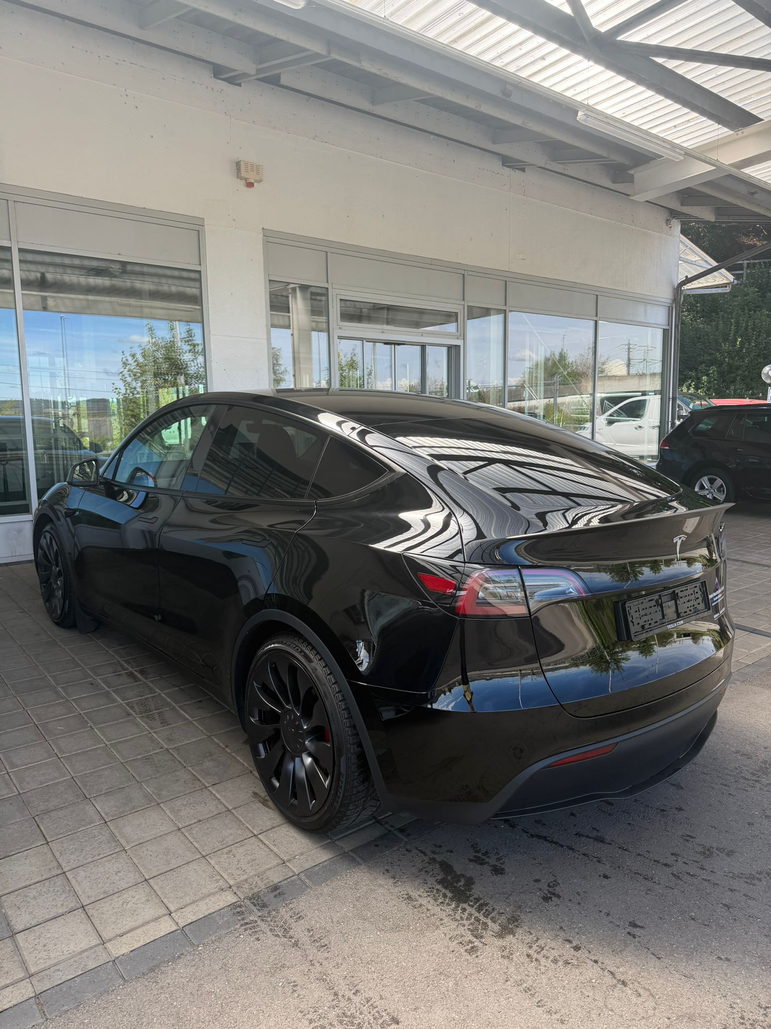 TESLA Model Y Performance-image-3