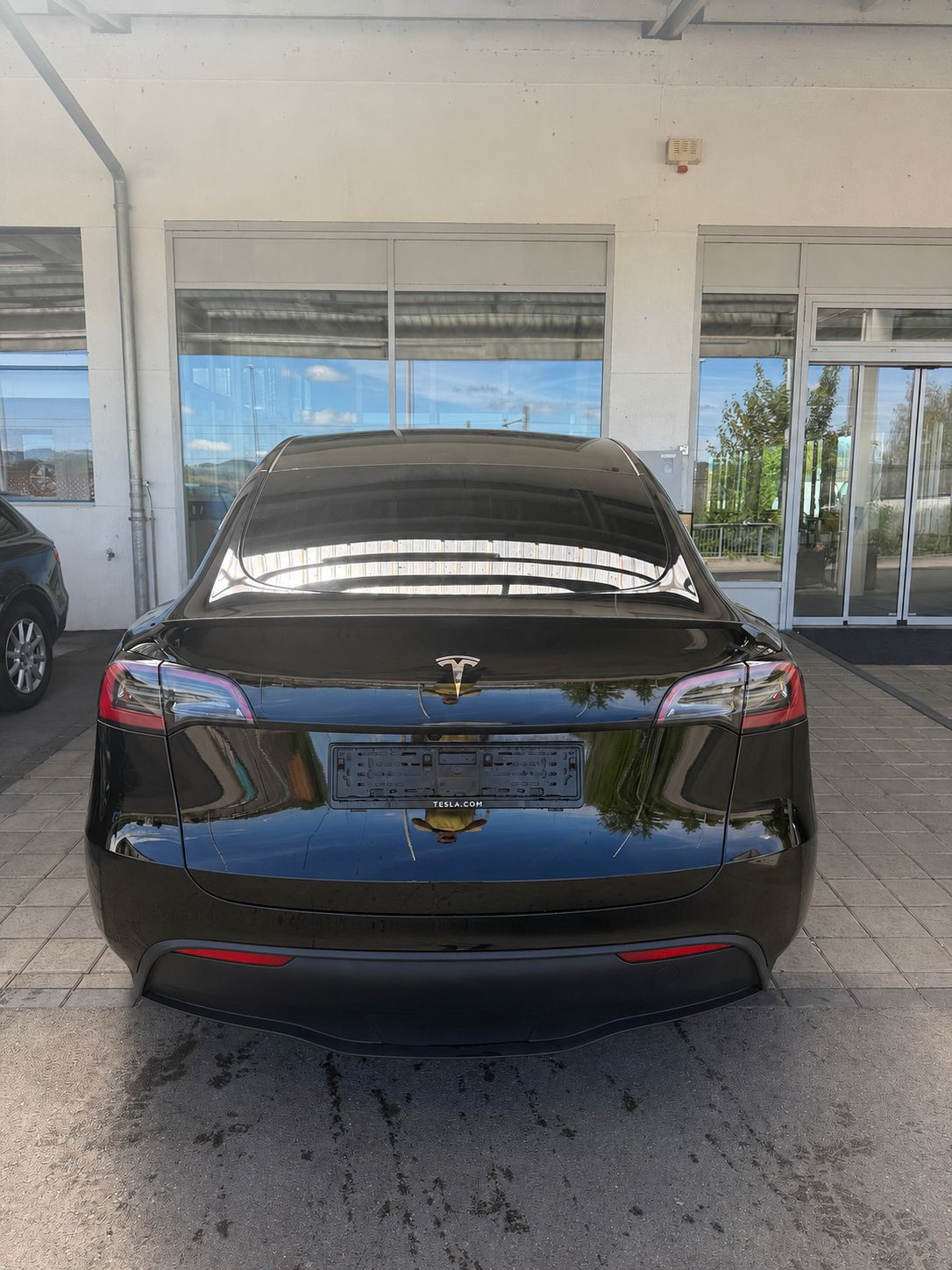 TESLA Model Y Performance-image-4