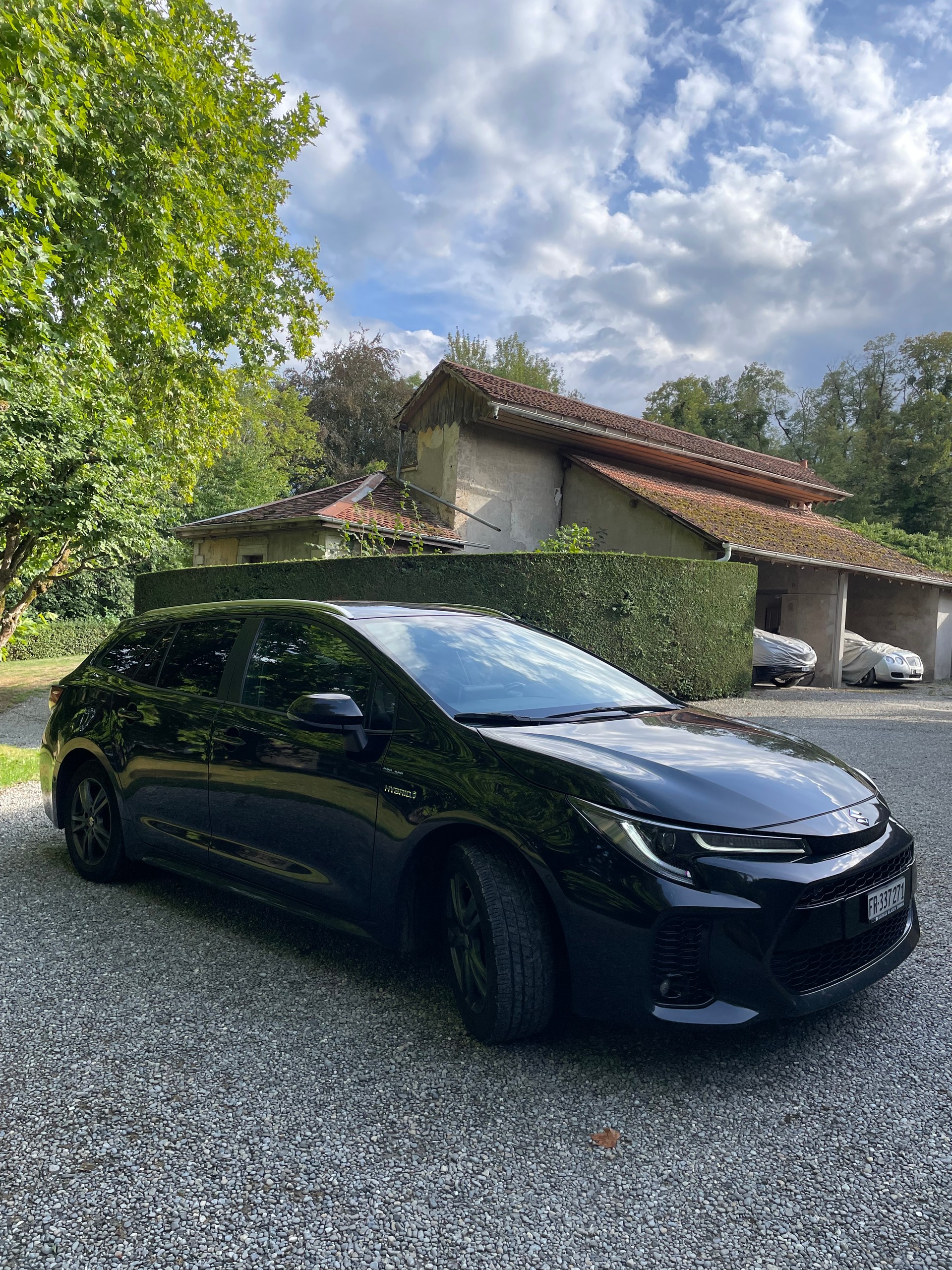 SUZUKI 1.8 Compact+ Hybrid-image-1