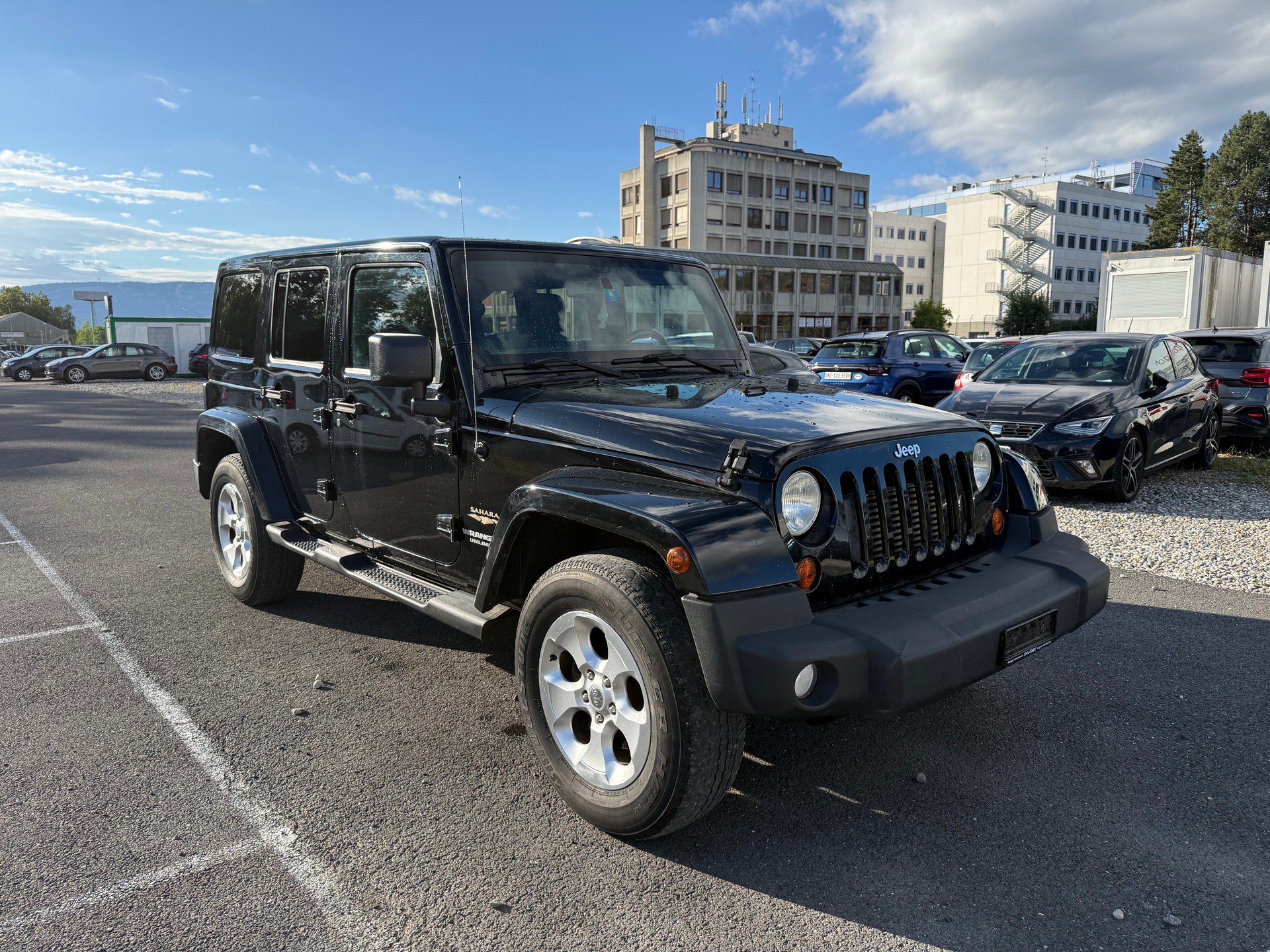 JEEP Wrangler 2.8CRD Unlimited Sahara Automatic-image-1