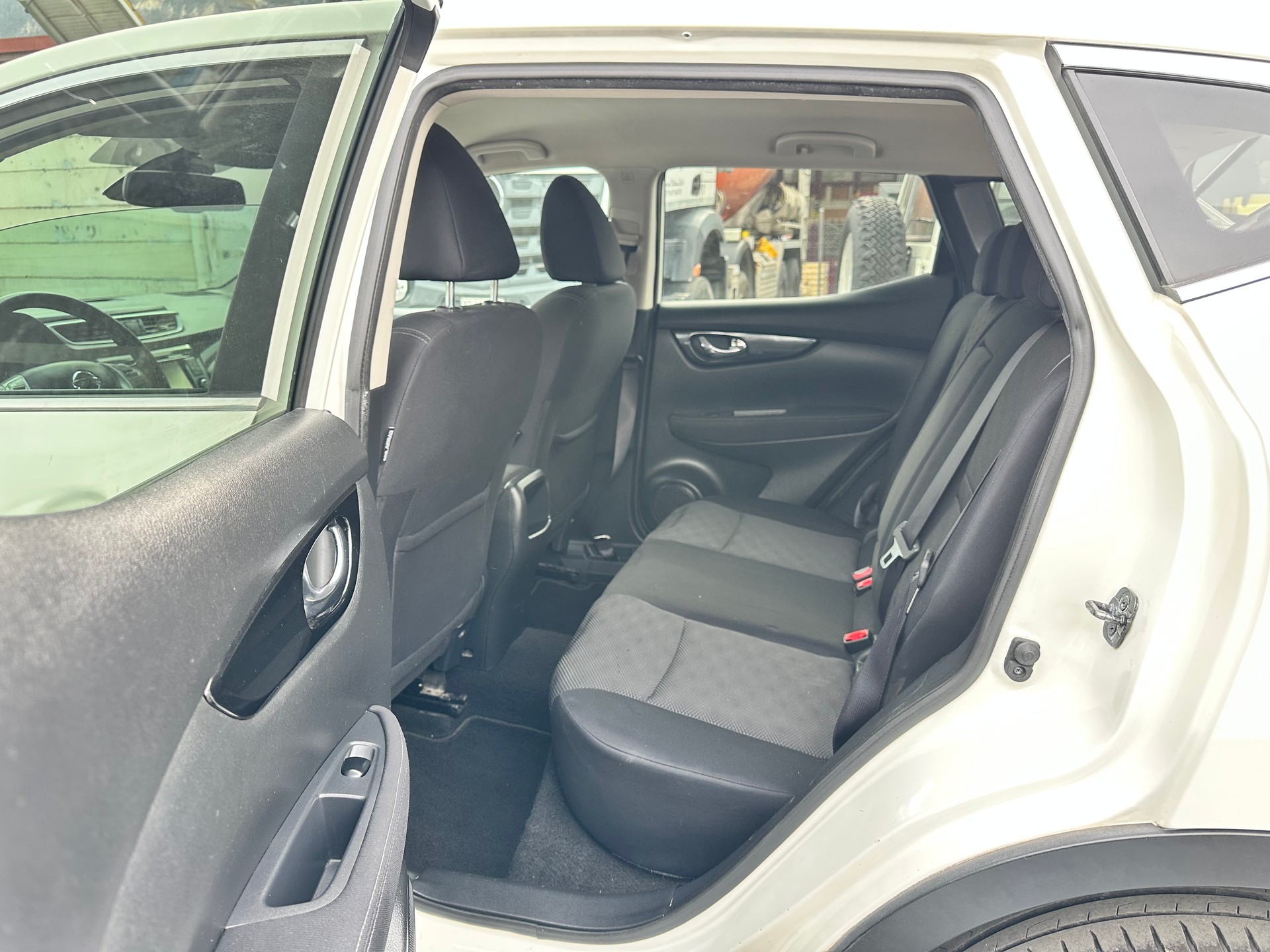 NISSAN Qashqai 1.2 DIG-T N-Connecta Xtronic CVT-image-15