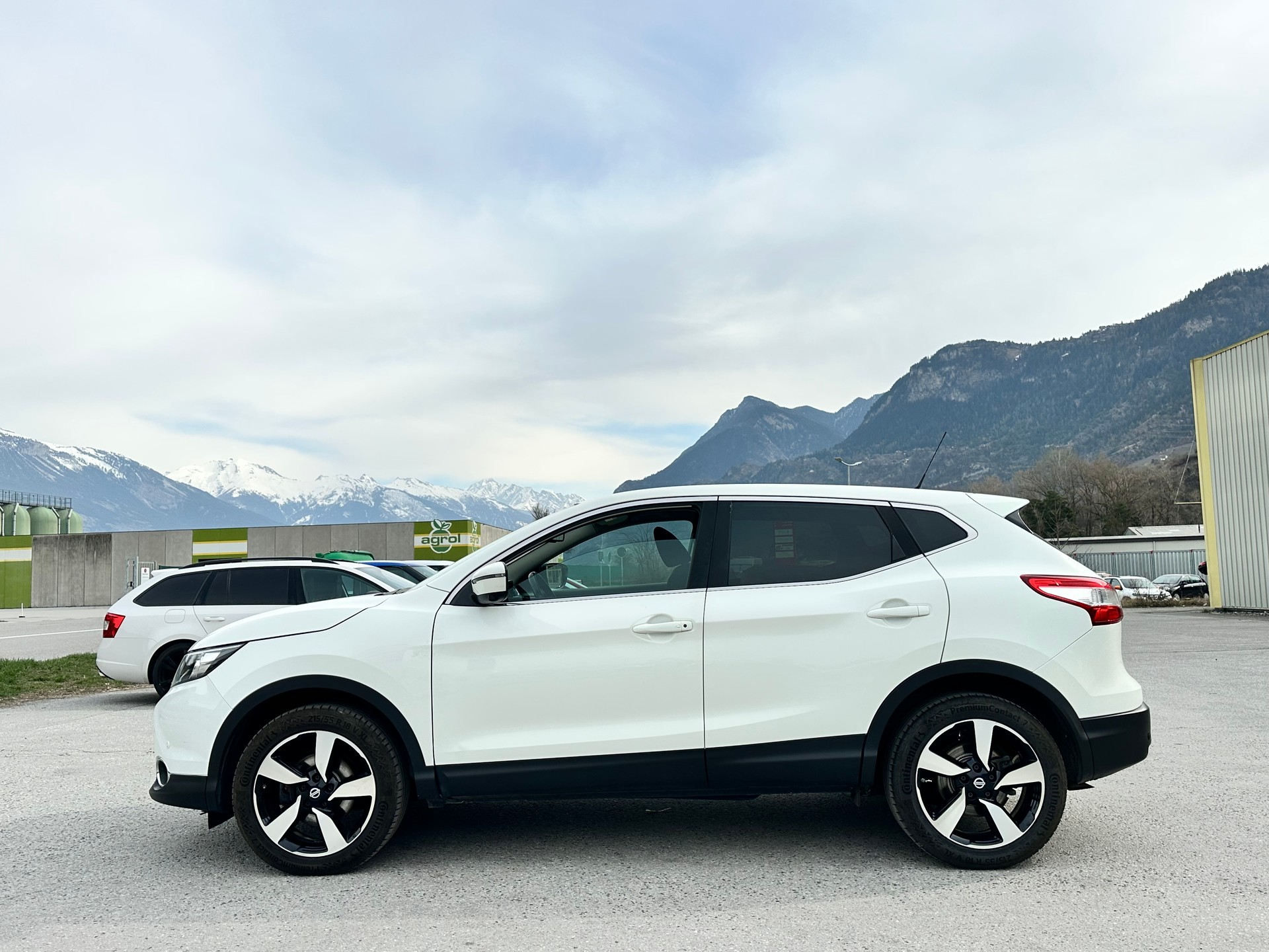 NISSAN Qashqai 1.2 DIG-T N-Connecta Xtronic CVT-image-6