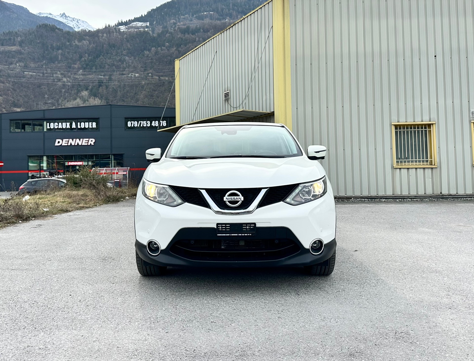 NISSAN Qashqai 1.2 DIG-T N-Connecta Xtronic CVT-image-2