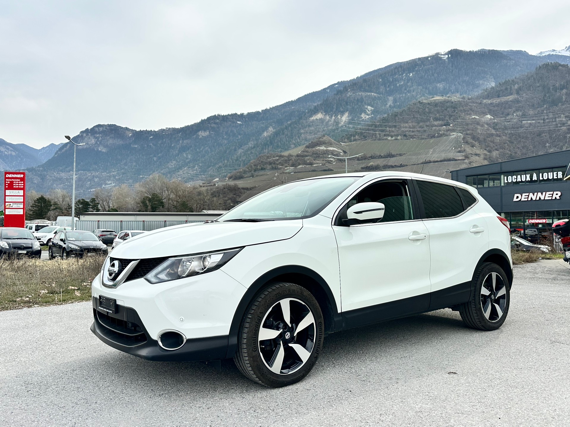 NISSAN Qashqai 1.2 DIG-T N-Connecta Xtronic CVT
