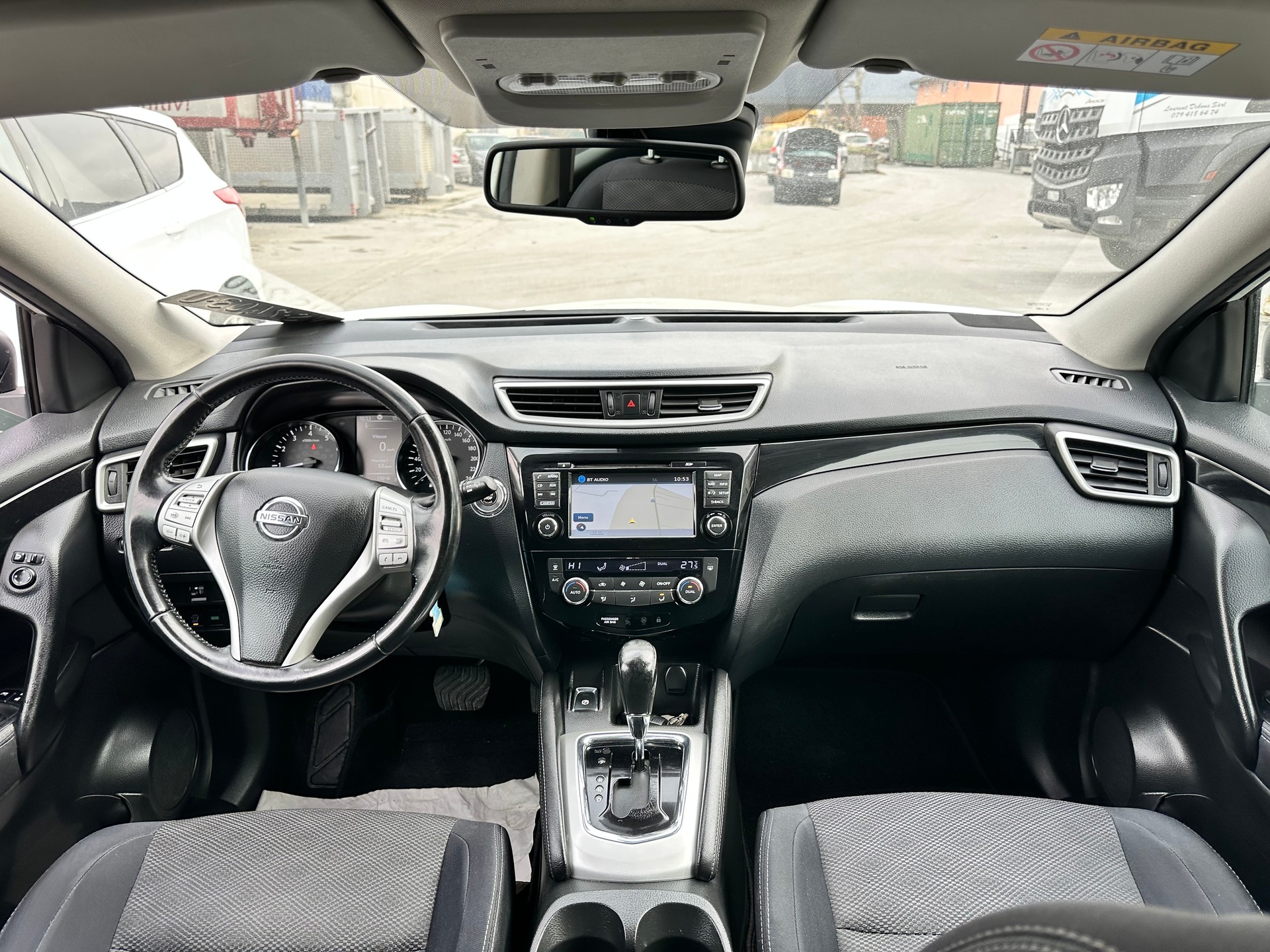 NISSAN Qashqai 1.2 DIG-T N-Connecta Xtronic CVT-image-9