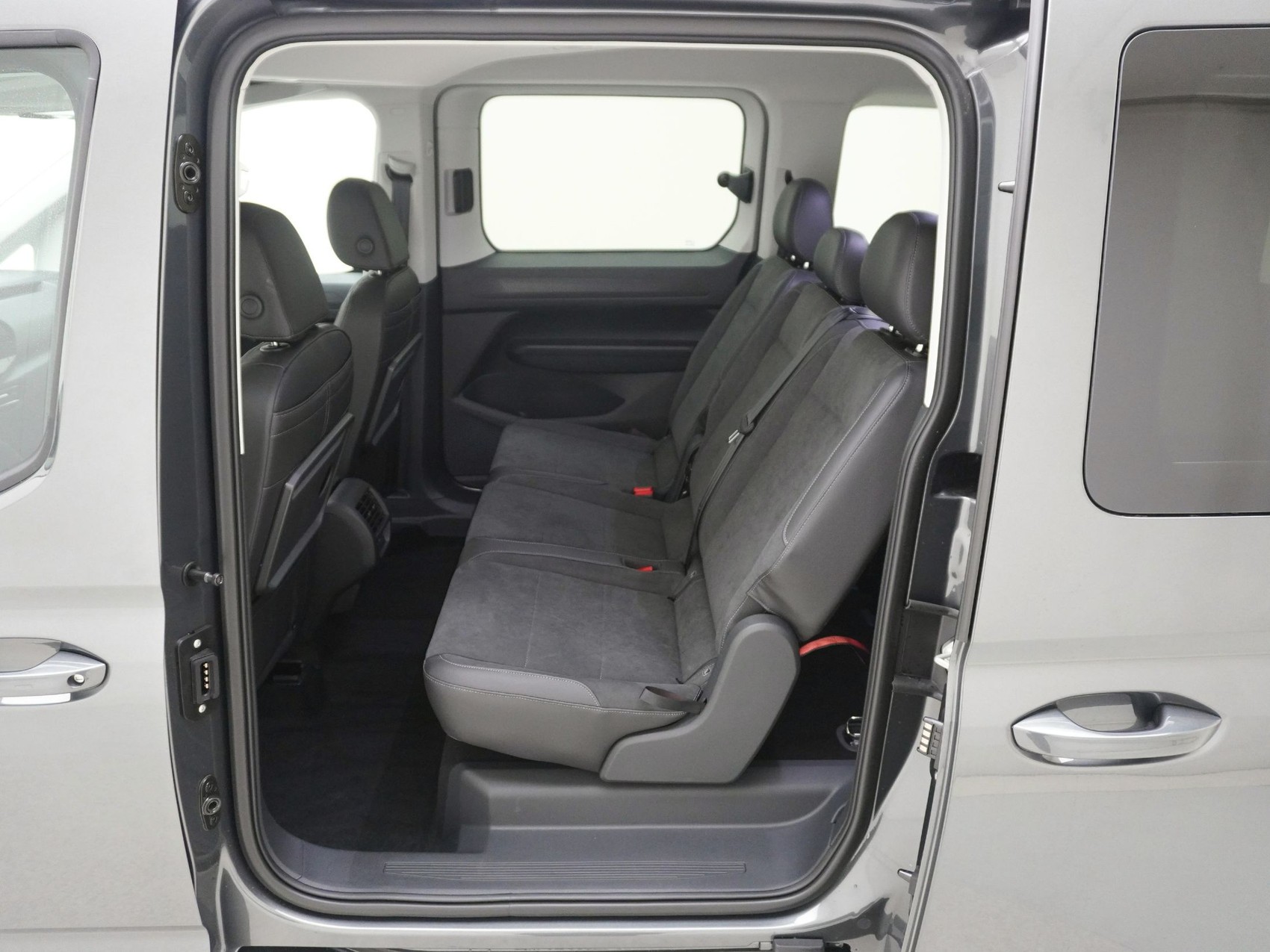 VW Caddy Maxi 1.5 TSI Plug-in-Hybrid Style DSG-image-14