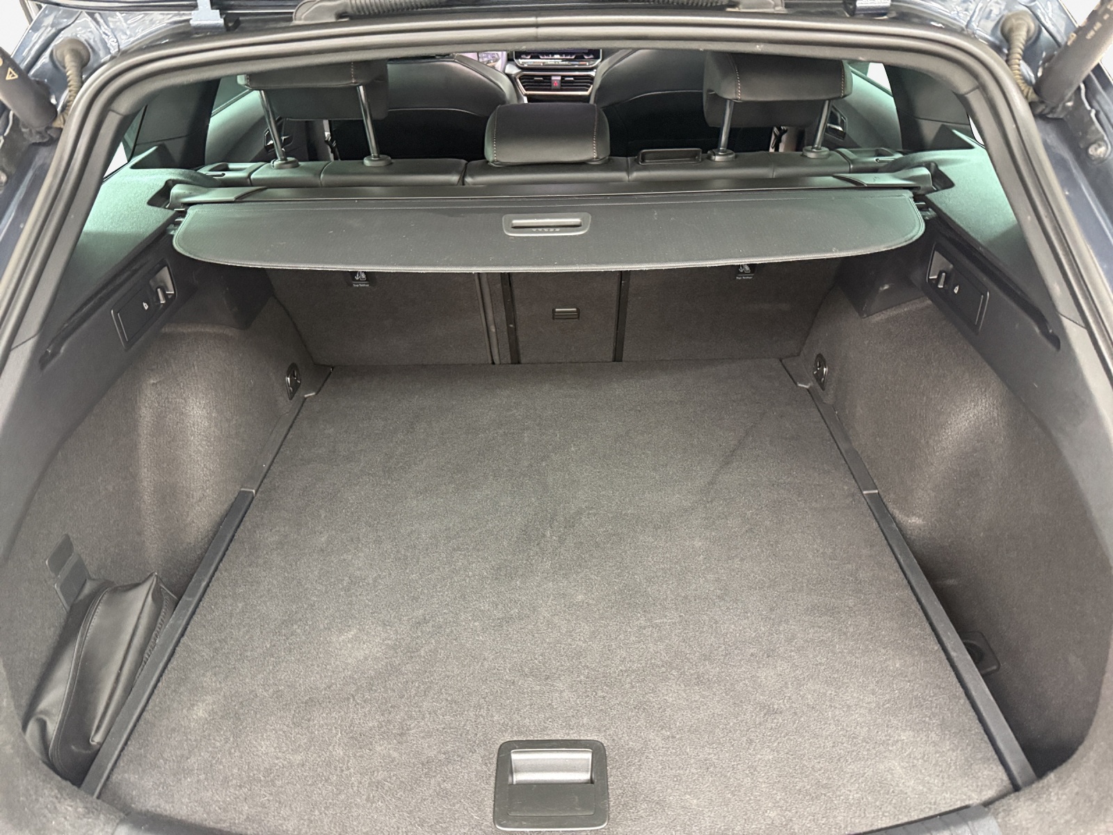 CUPRA LEON ST 1.5 eTSI DSG-image-12