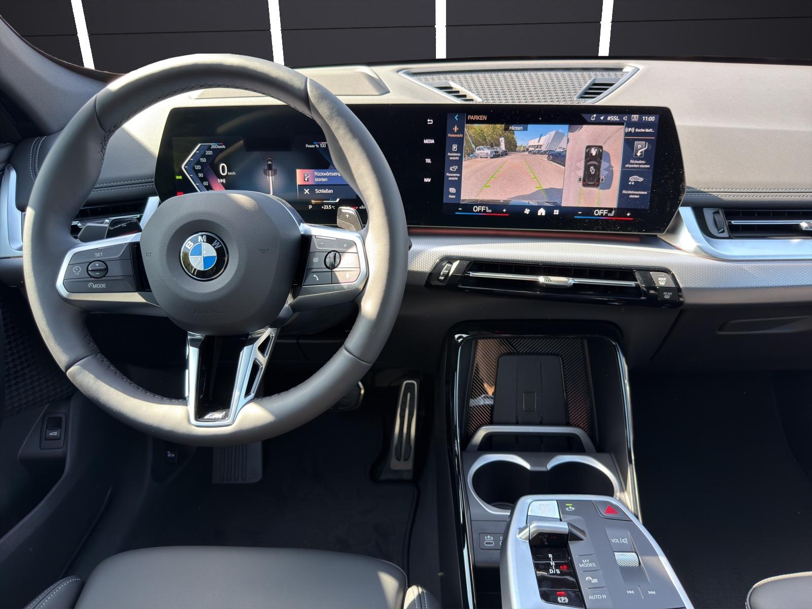 BMW X1 U11 23i xDrive paddles-image-11
