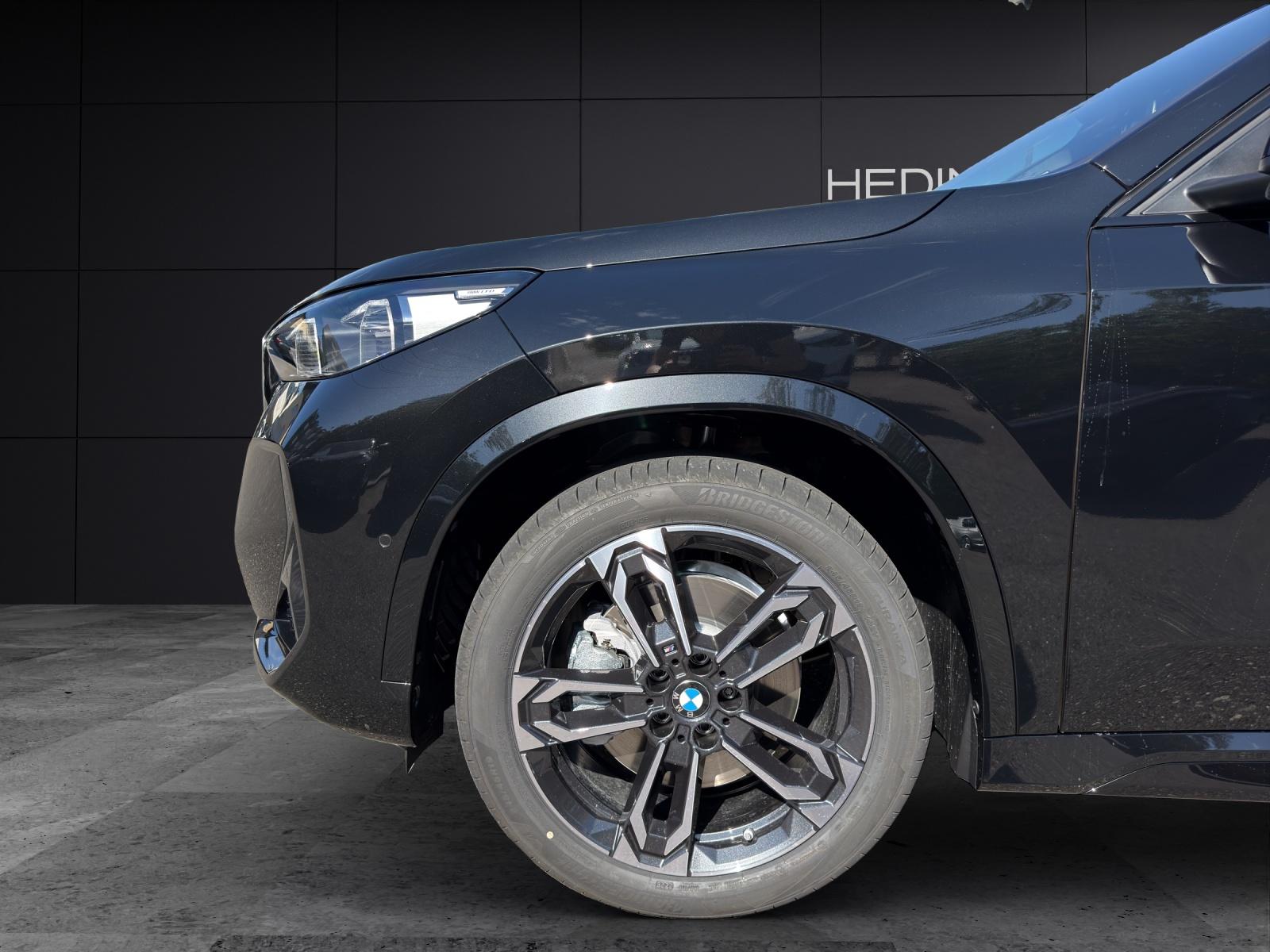 BMW X1 U11 23i xDrive paddles-image-4