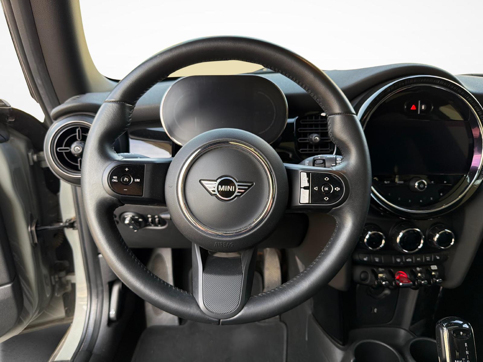 MINI F56 1.5i Cooper-image-12